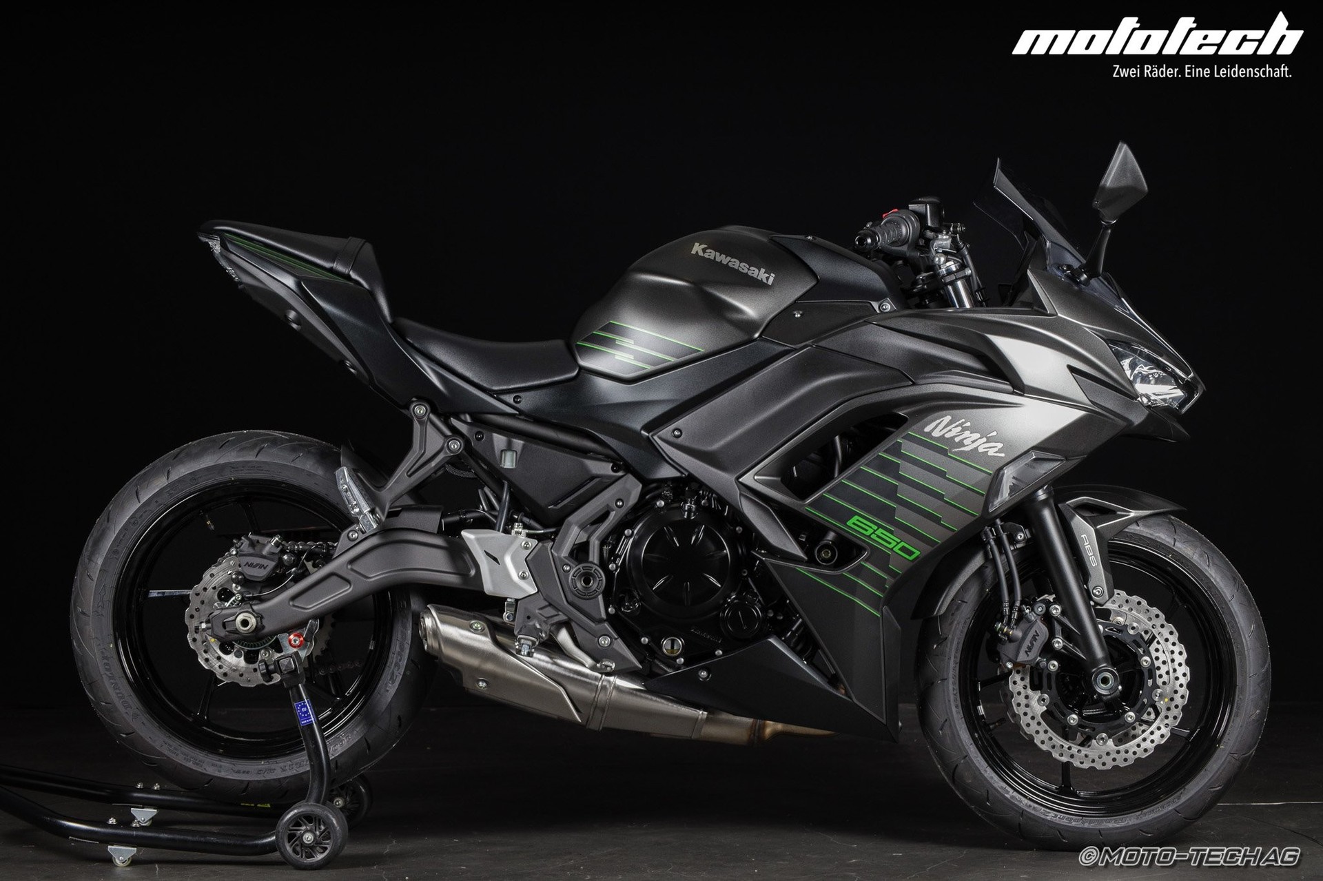 KAWASAKI Ninja 650 MY26-showroom-element-1