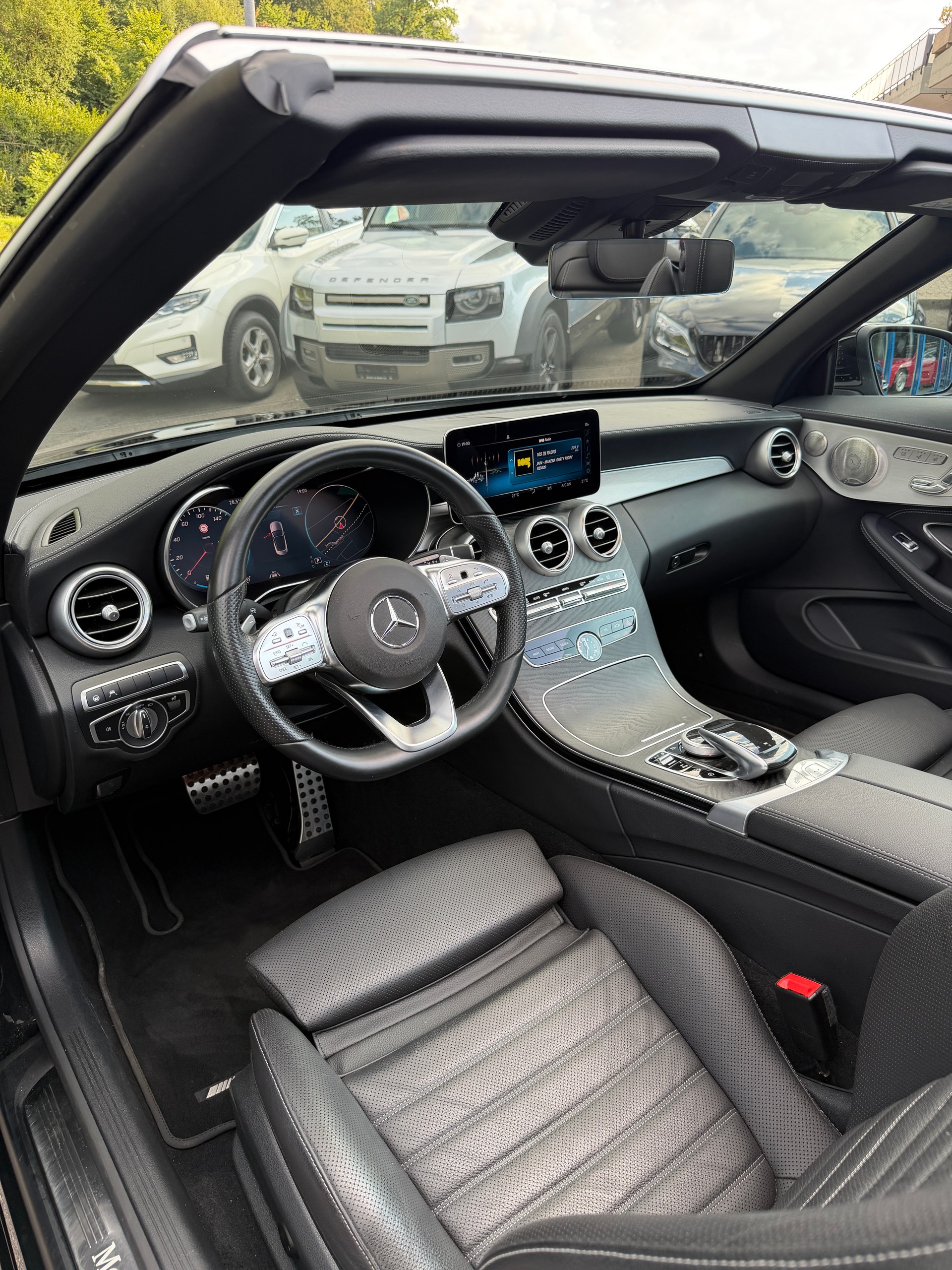 MERCEDES-BENZ C 200 AMG Line Cabriolet 4Matic 9G-Tronic-image-8
