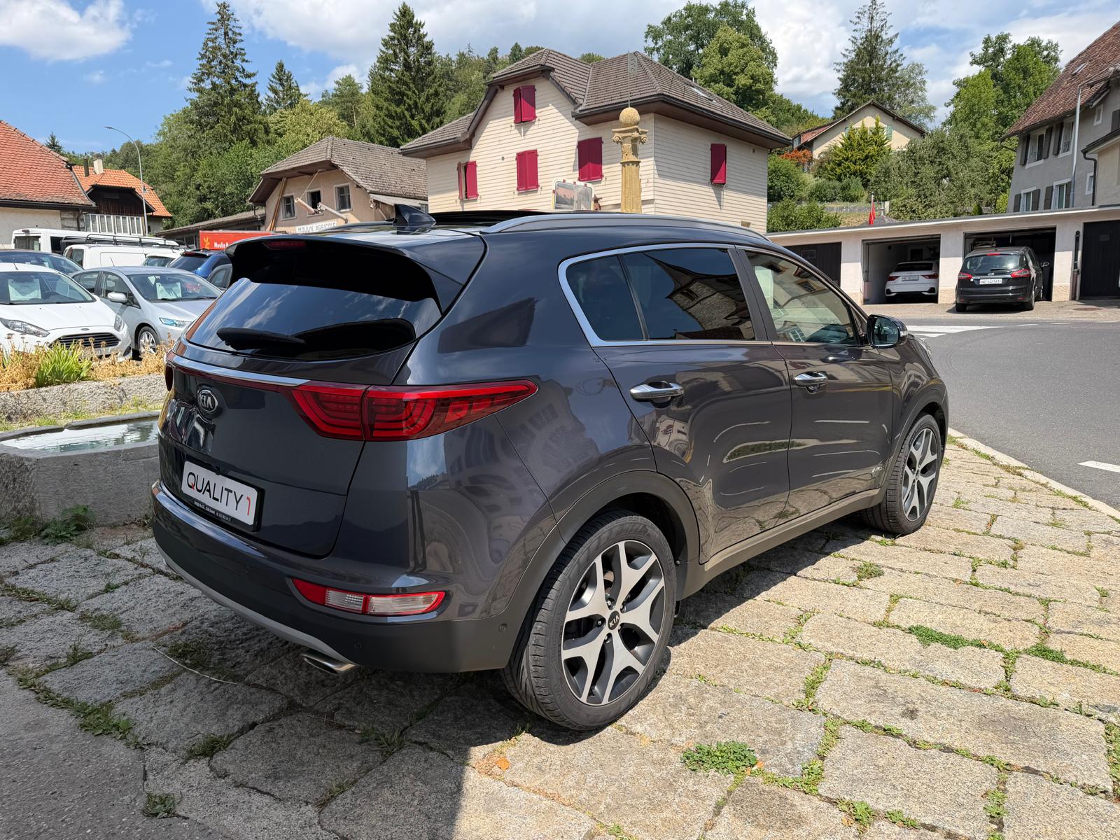 KIA Sportage 2.0CRDi Style GT Line 4WD Automat-image-3