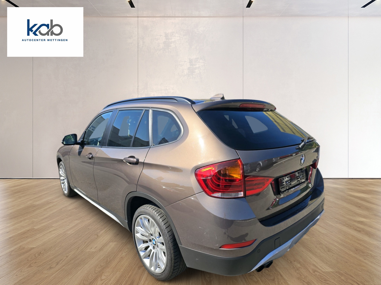 BMW X1 xDrive 20i Sport Line Steptronic-image-3