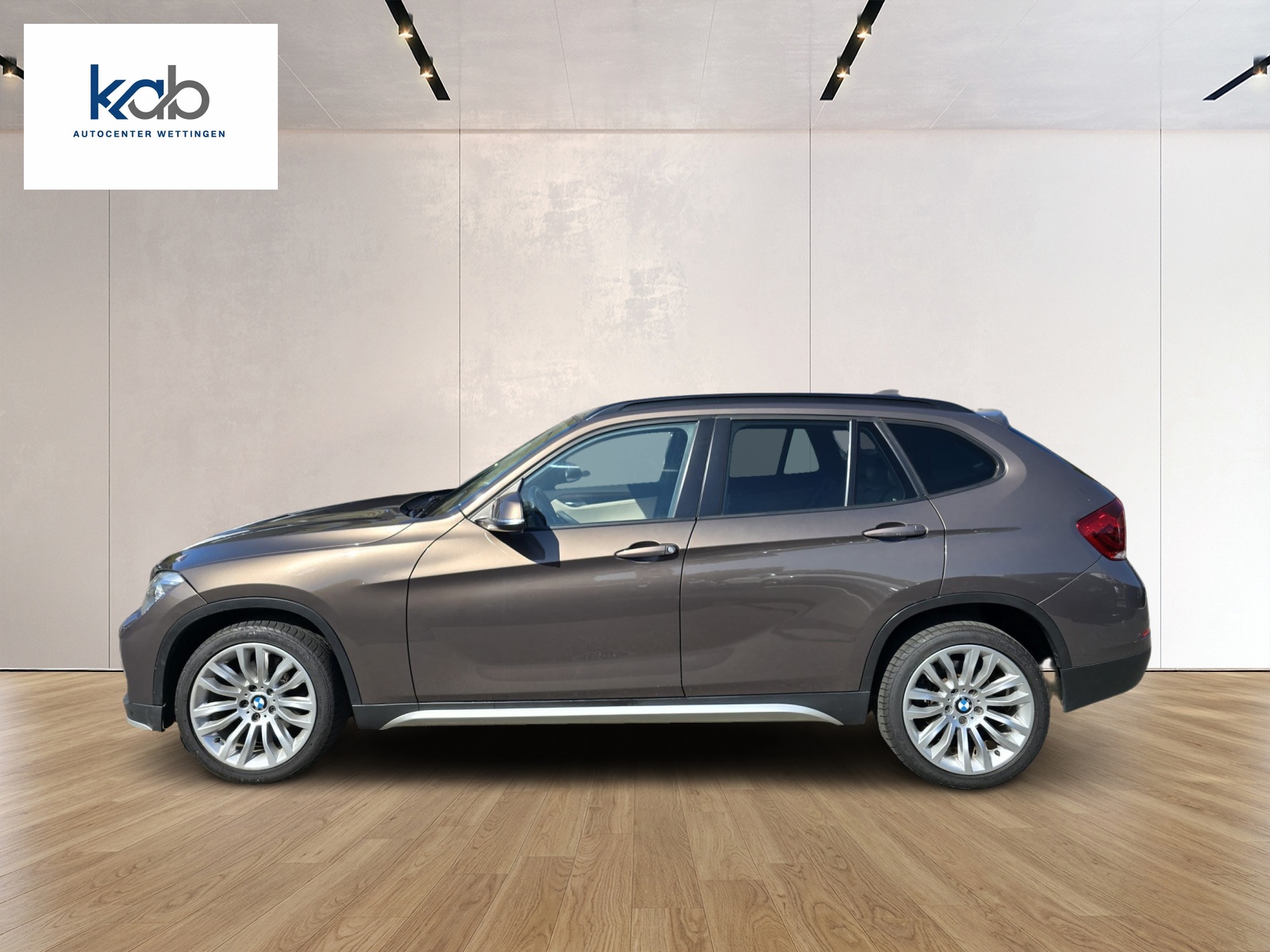 BMW X1 xDrive 20i Sport Line Steptronic-image-6