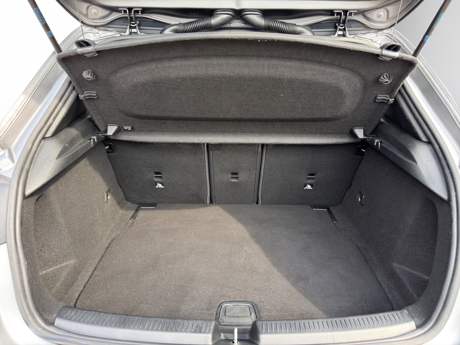 Image MERCEDES-BENZ A-200 A 200 AMG Line 4Matic