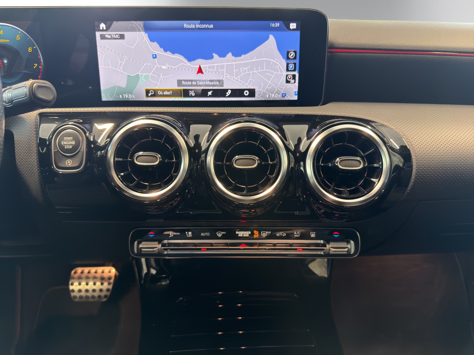 Image MERCEDES-BENZ A-200 A 200 AMG Line 4Matic