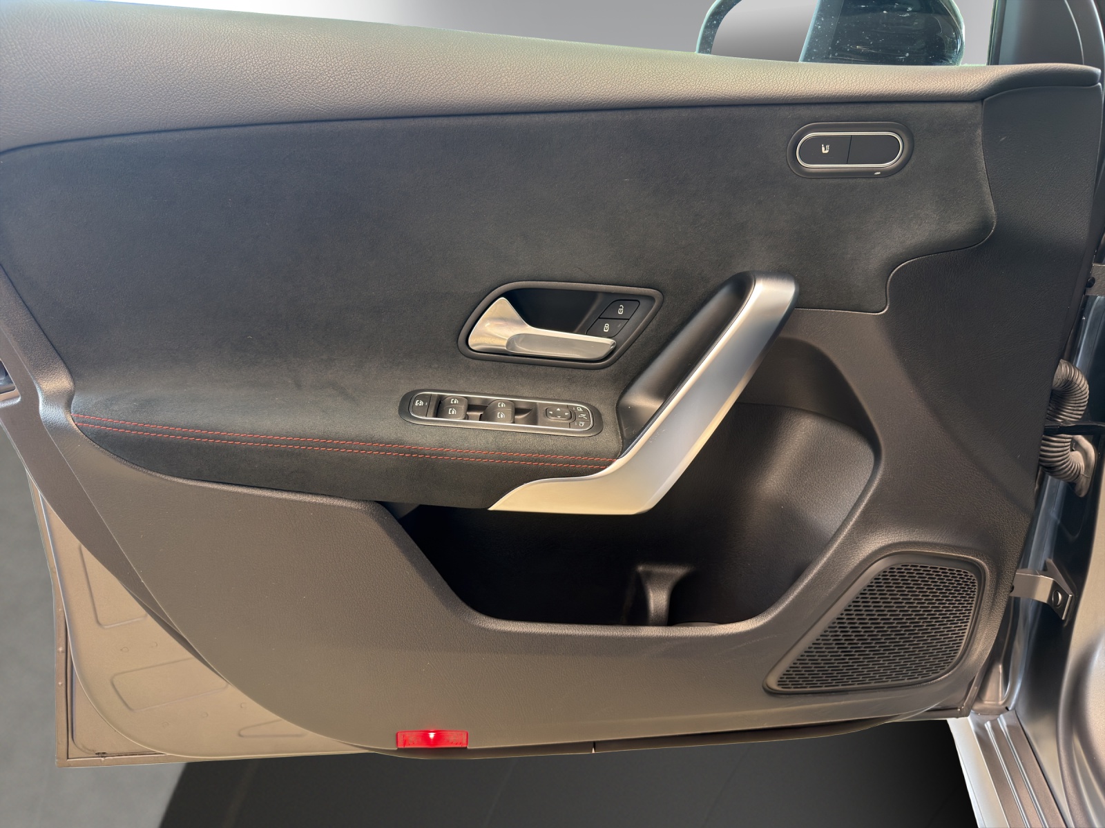 Image MERCEDES-BENZ A-200 A 200 AMG Line 4Matic