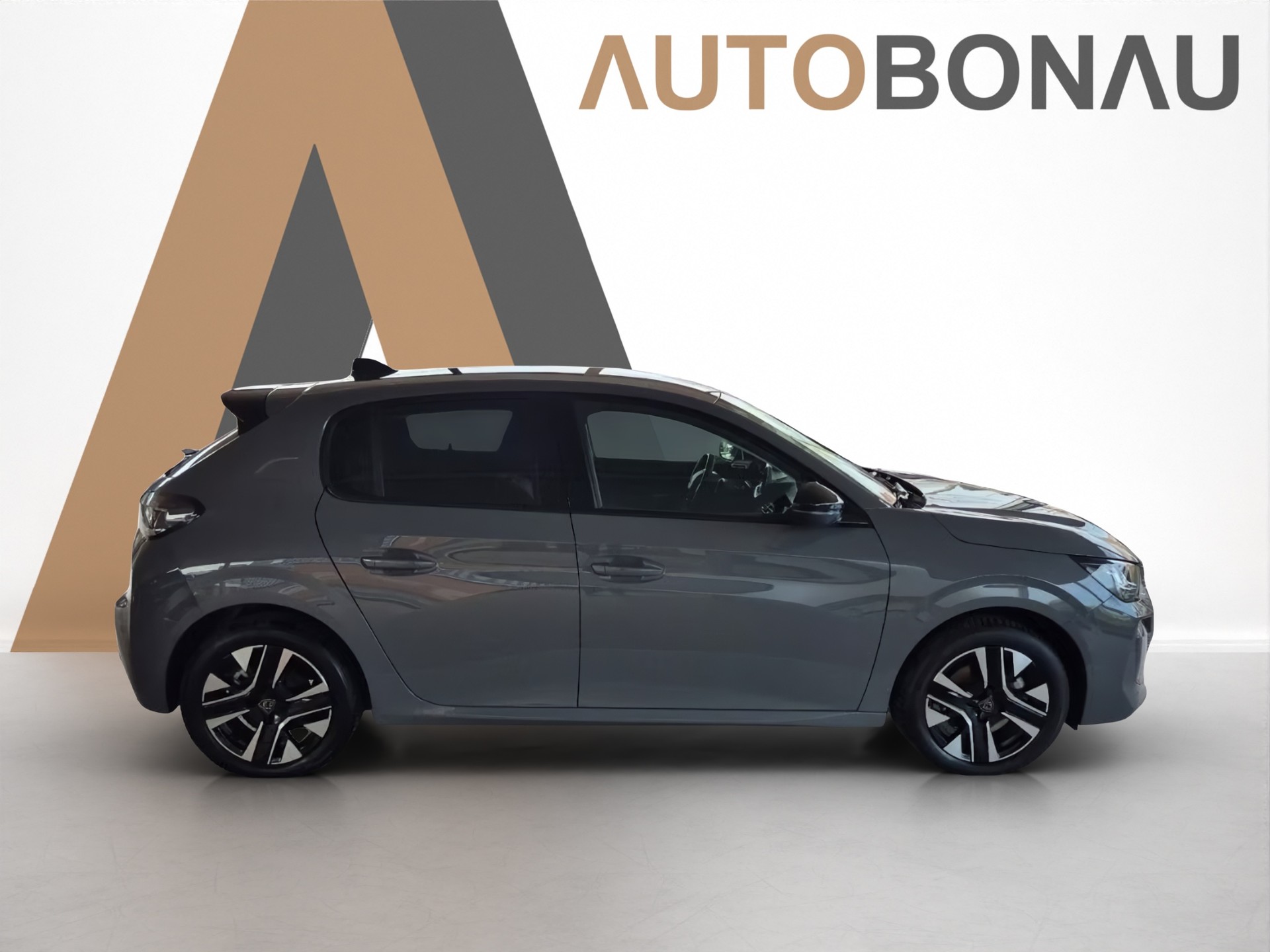 PEUGEOT 208 1.2 Hybrid Allure-image-43