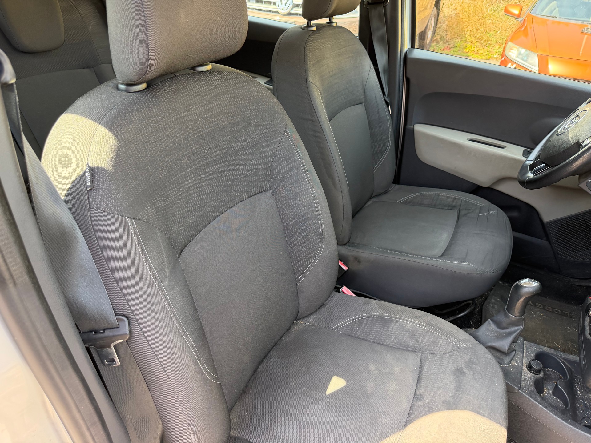 DACIA Lodgy 1.2 Turbo Ambiance 7PL-image-9