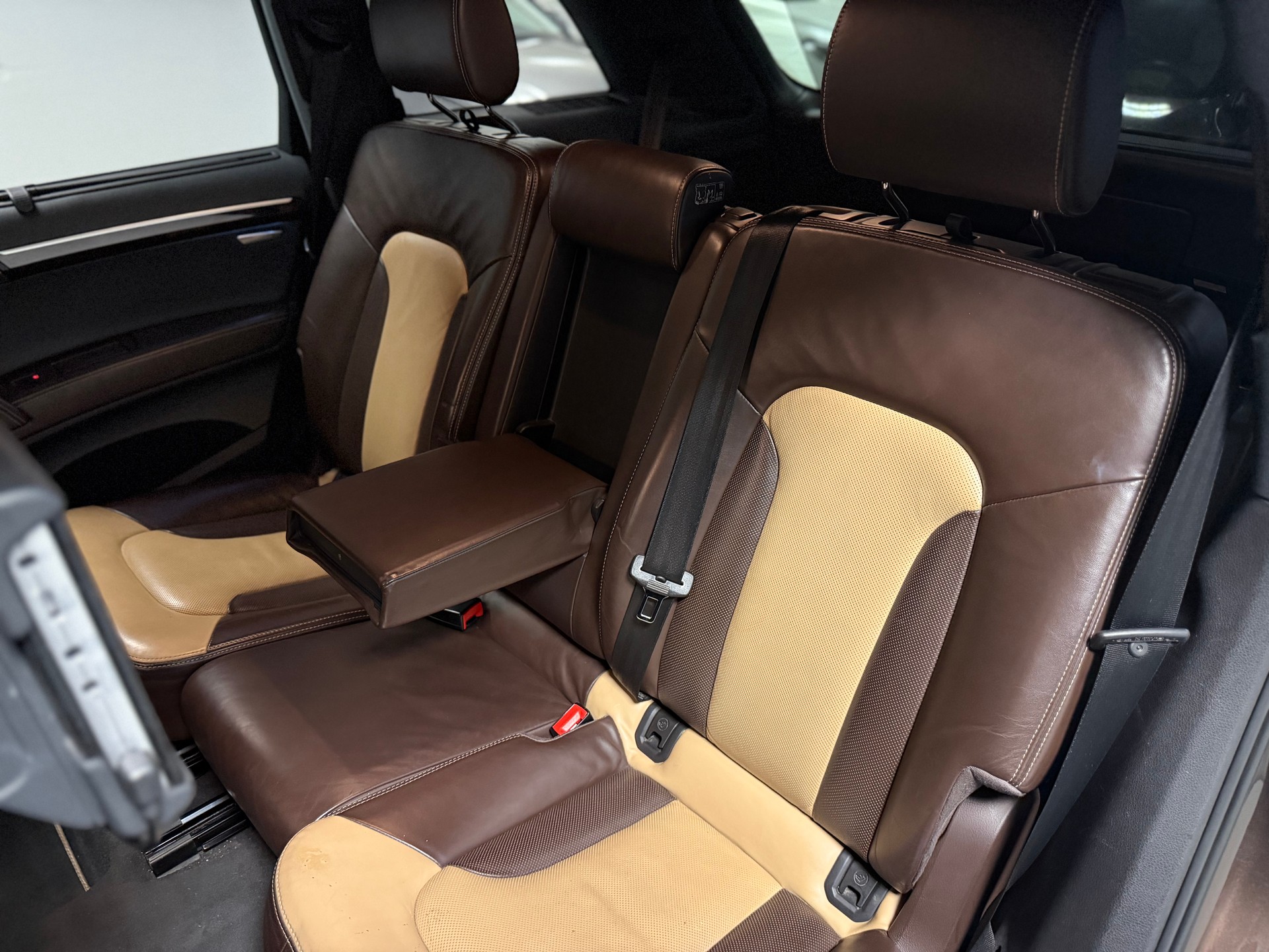 AUDI Q7 4.2 TDI quattro tiptronic-image-18