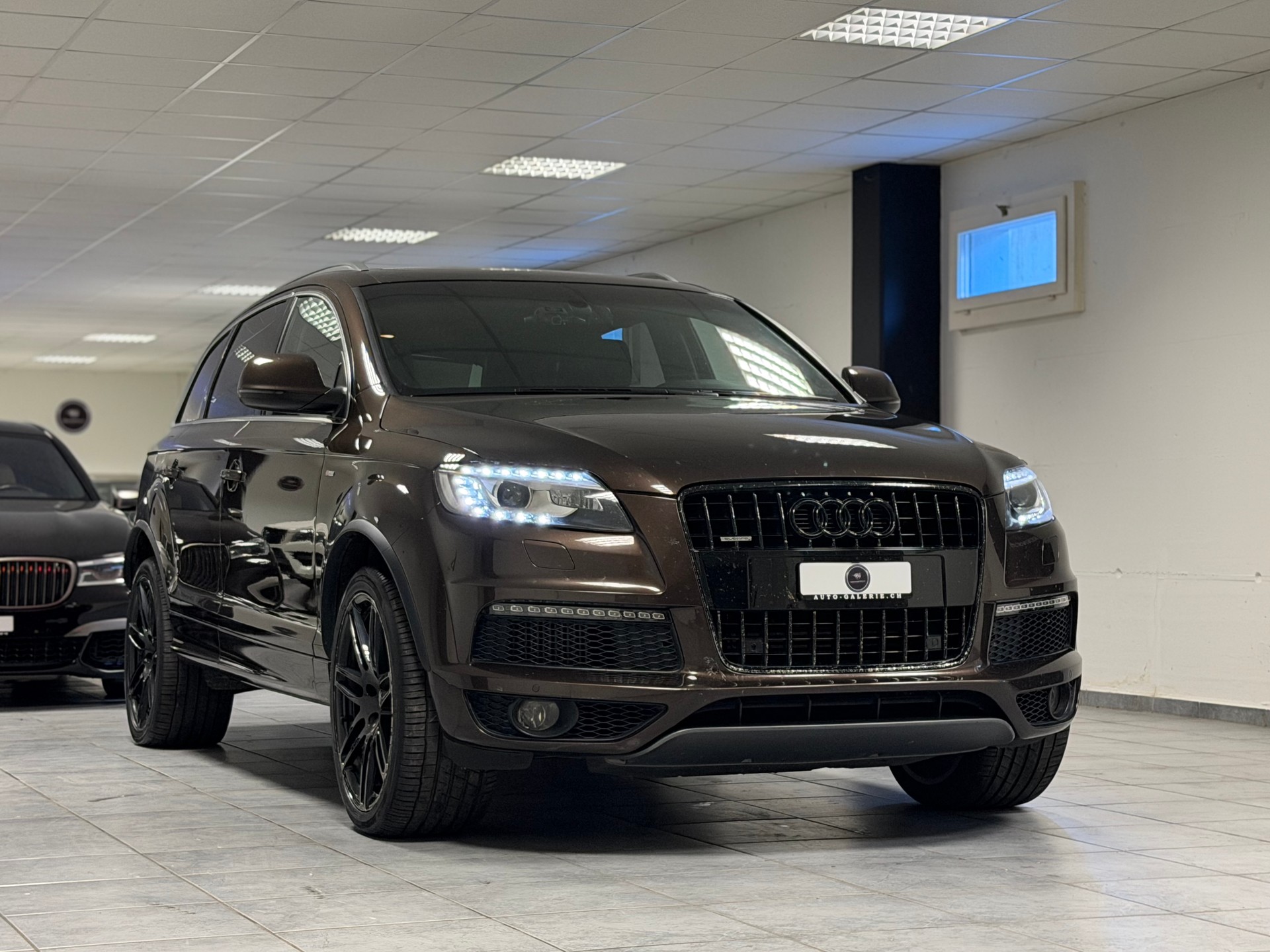 AUDI Q7 4.2 TDI quattro tiptronic-image-28