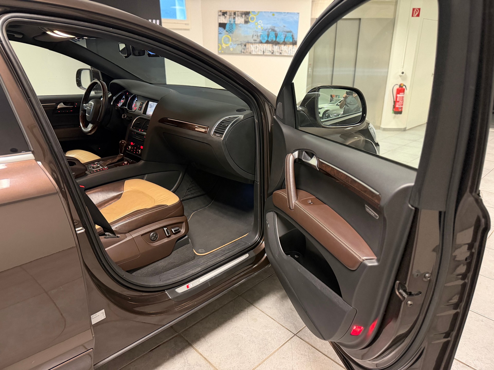 AUDI Q7 4.2 TDI quattro tiptronic-image-7