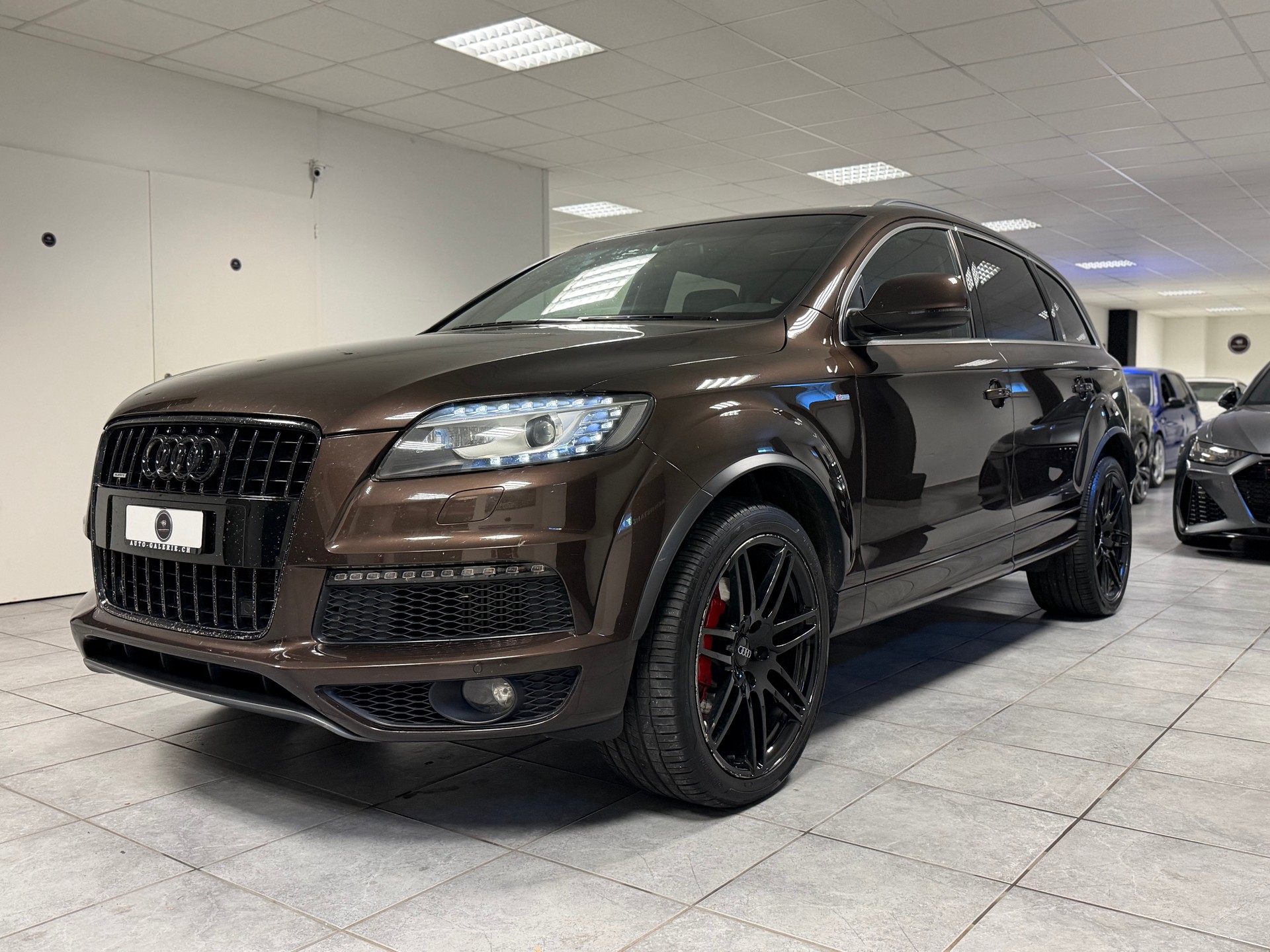 AUDI Q7 4.2 TDI quattro tiptronic-image-27