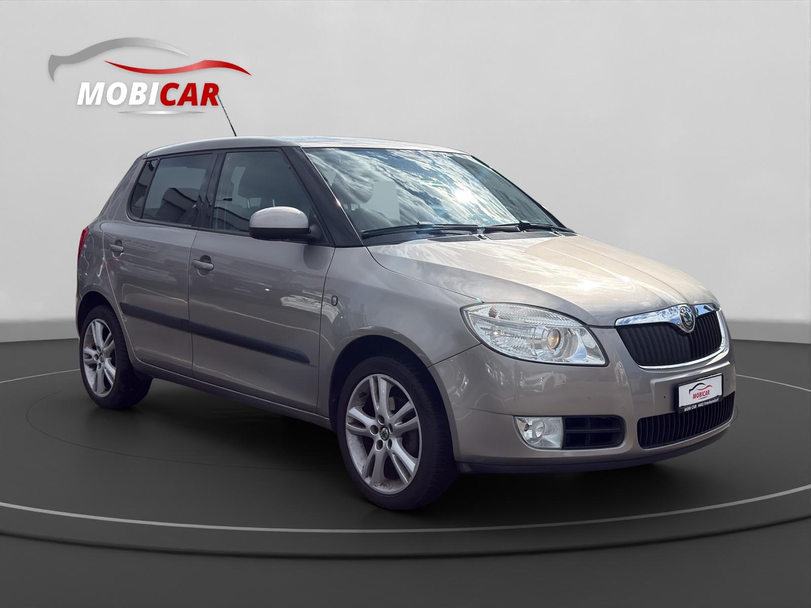 SKODA Fabia 1.6 Elegance Tiptronic-image-6