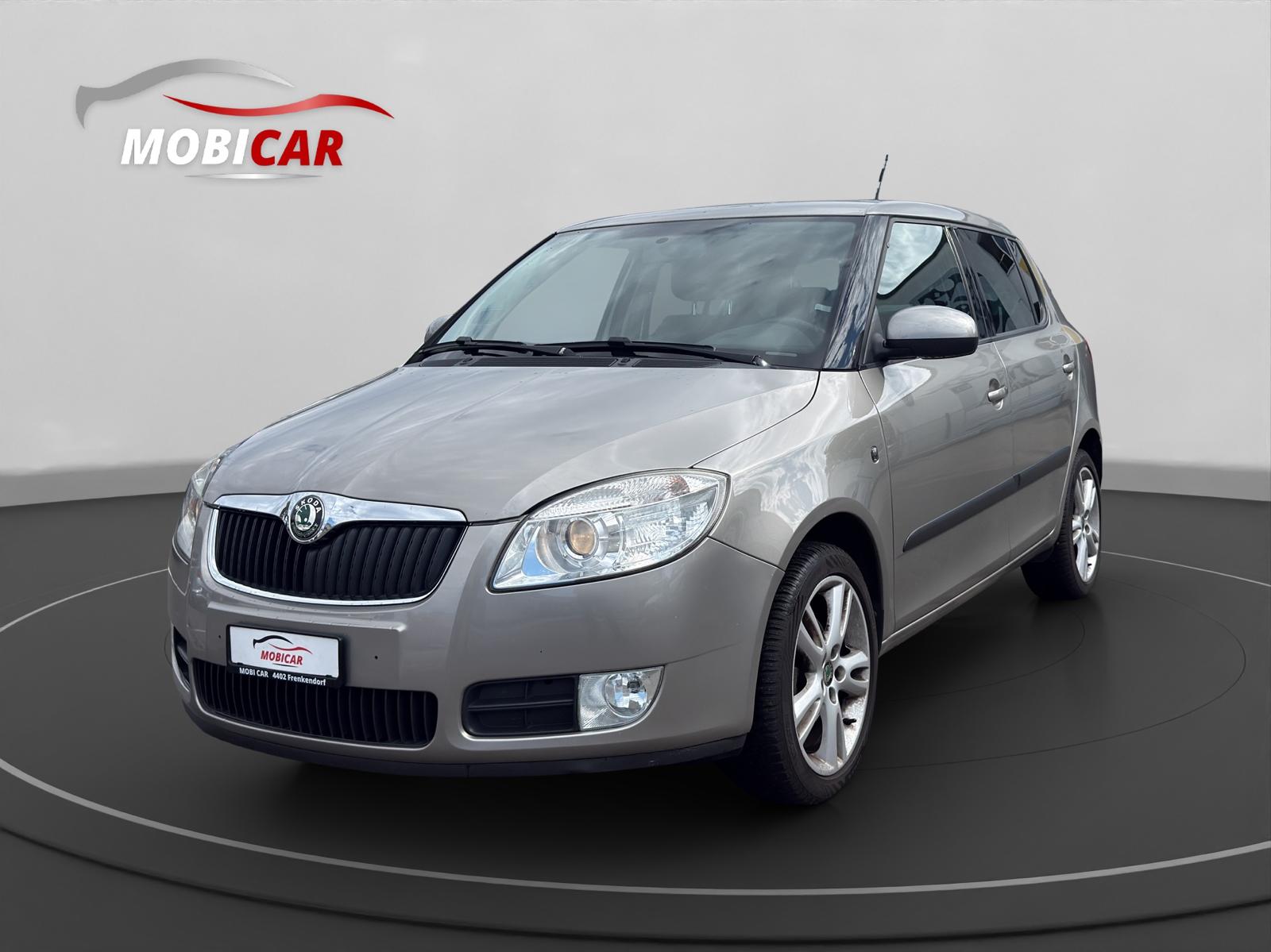 SKODA Fabia 1.6 Elegance Tiptronic-image-0