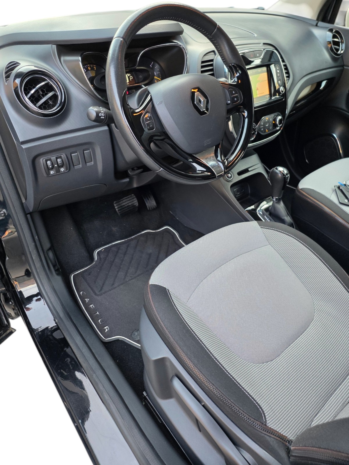 RENAULT Captur 1.2 T 16V Dynamique EDC-image-10