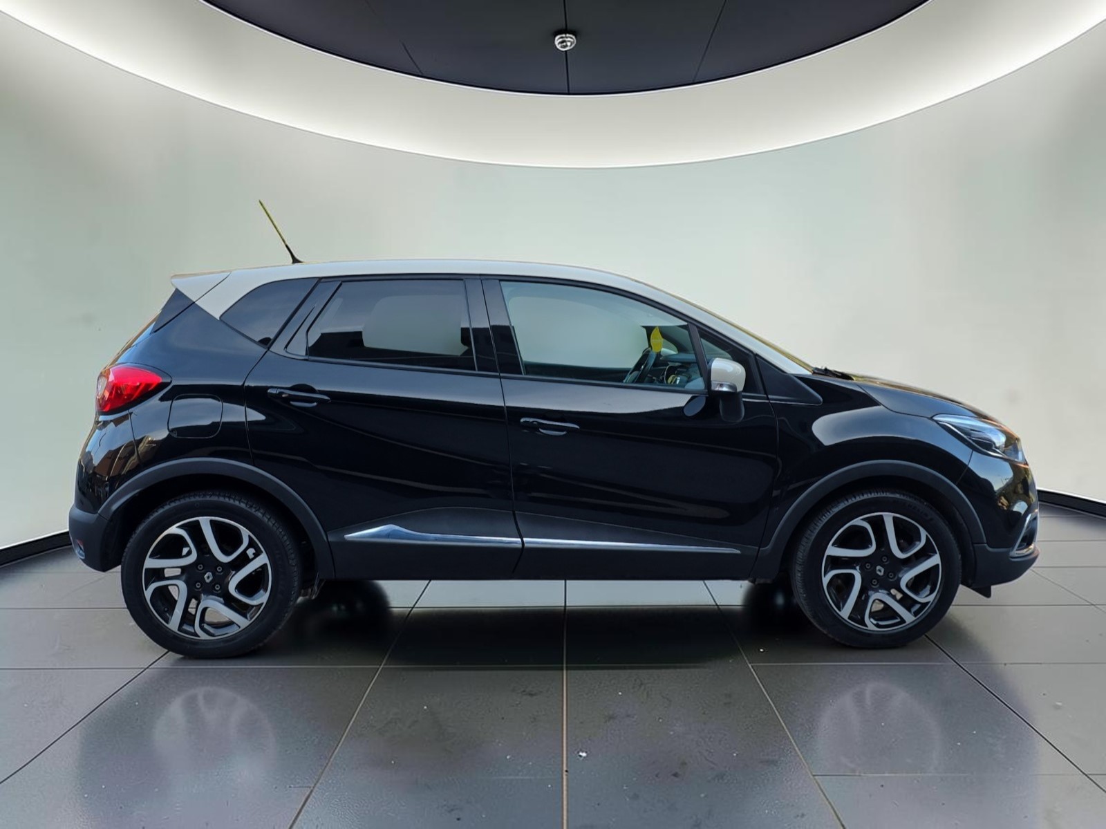 RENAULT Captur 1.2 T 16V Dynamique EDC-image-3