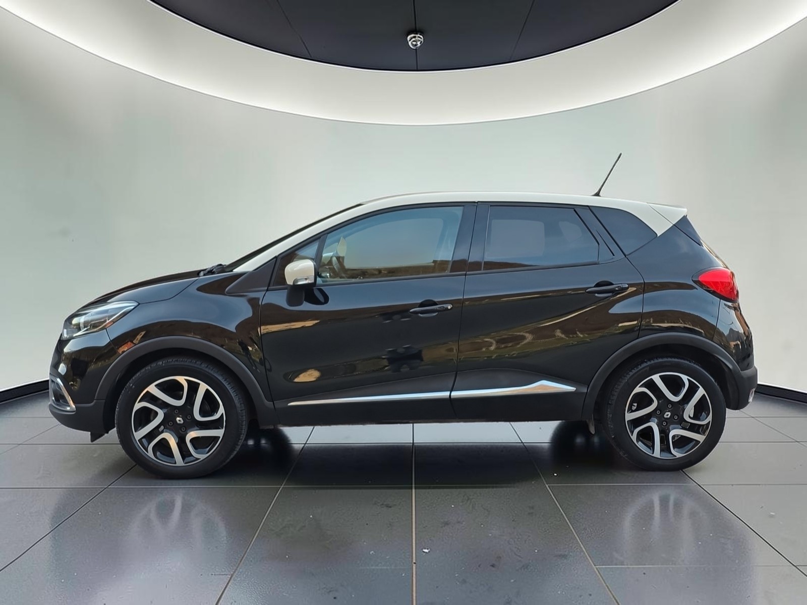 RENAULT Captur 1.2 T 16V Dynamique EDC-image-7