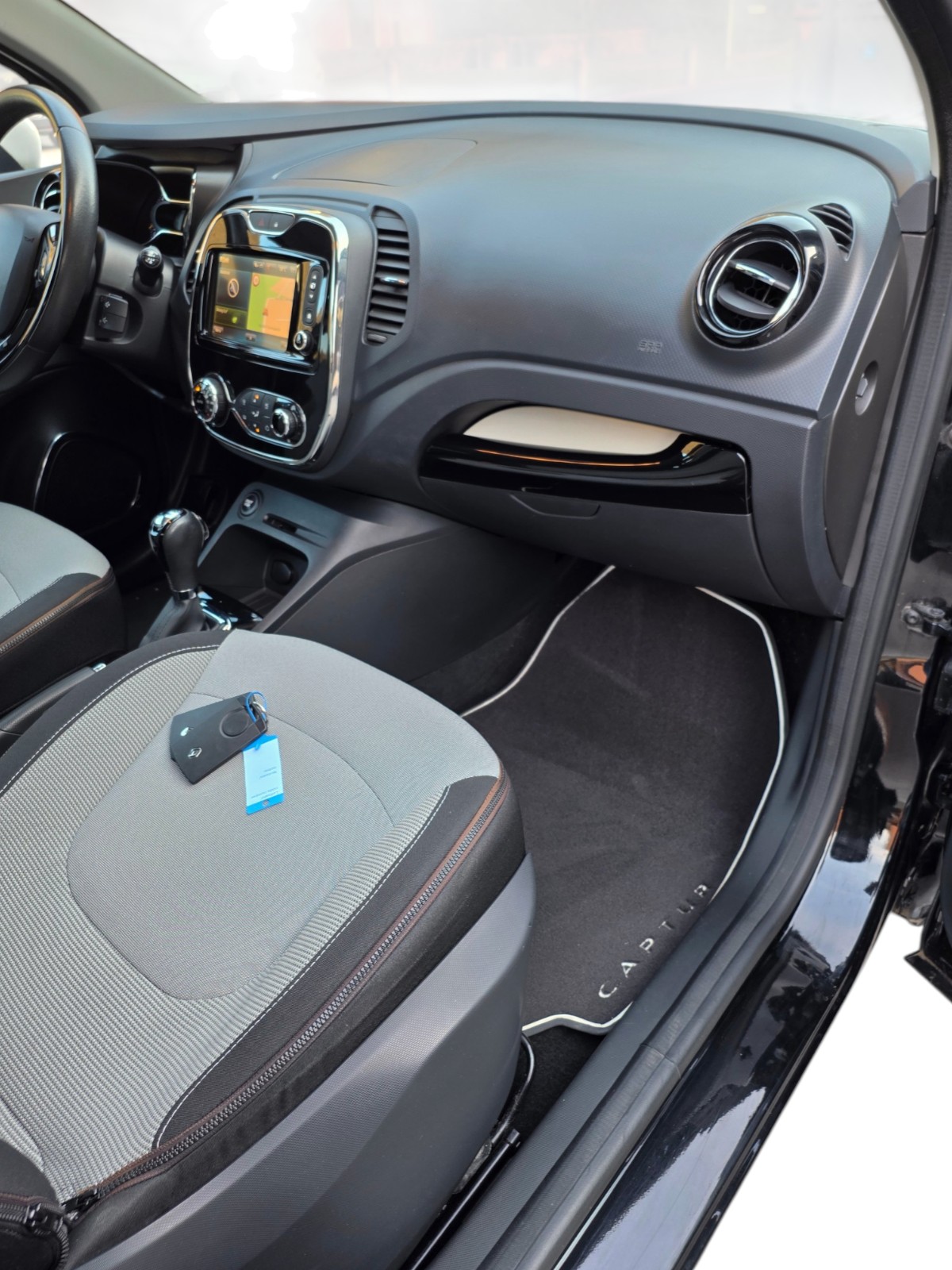 RENAULT Captur 1.2 T 16V Dynamique EDC-image-13