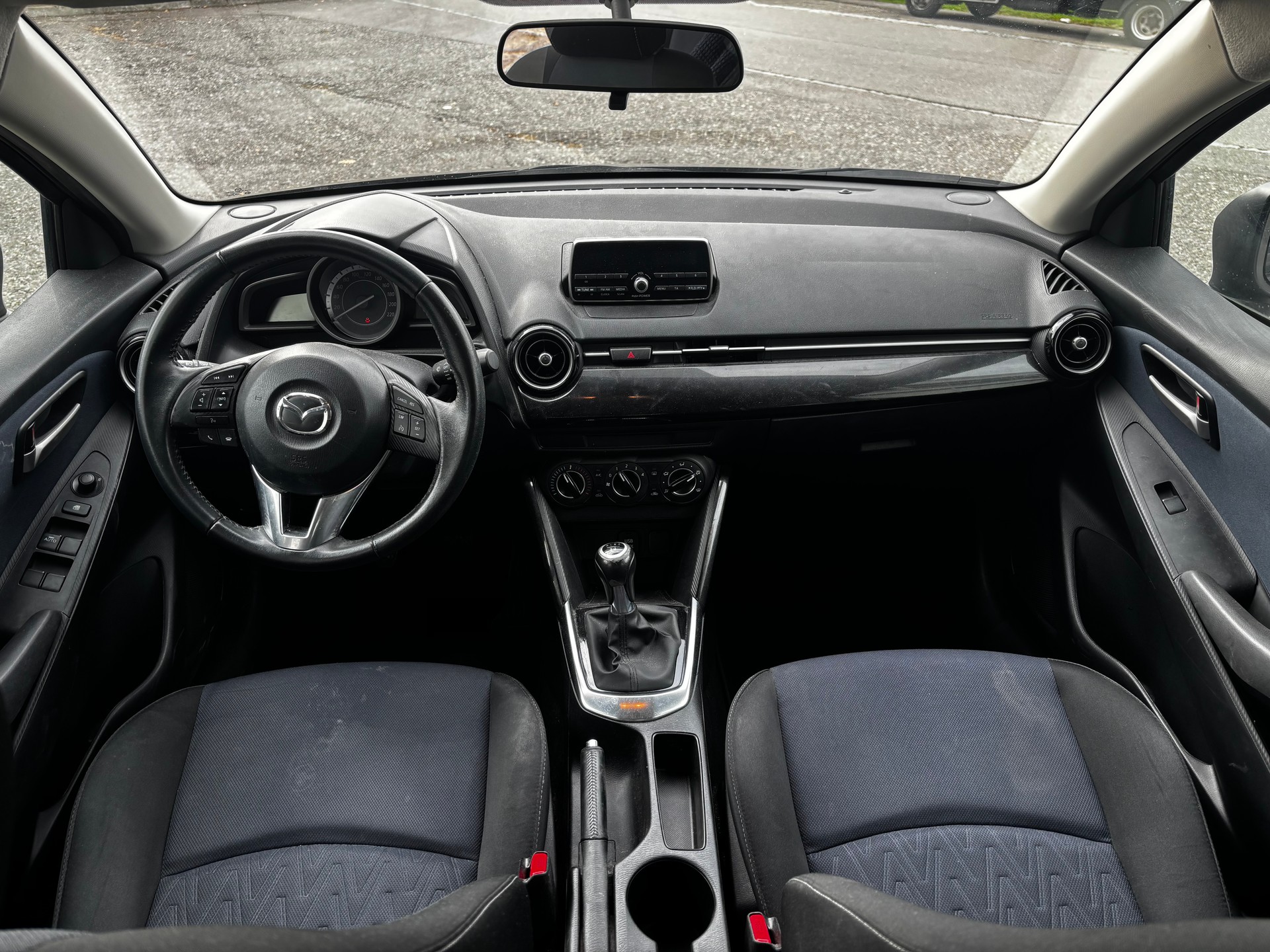 MAZDA 2 1.5i 16V Skyactiv-G Ambition-image-10