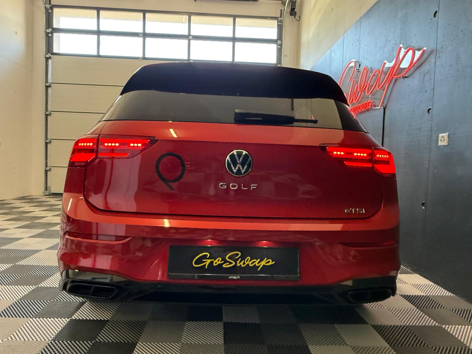 VW Golf 1.5 eTSI R-Line DSG *Matrix LED *Harman Kardon-image-4