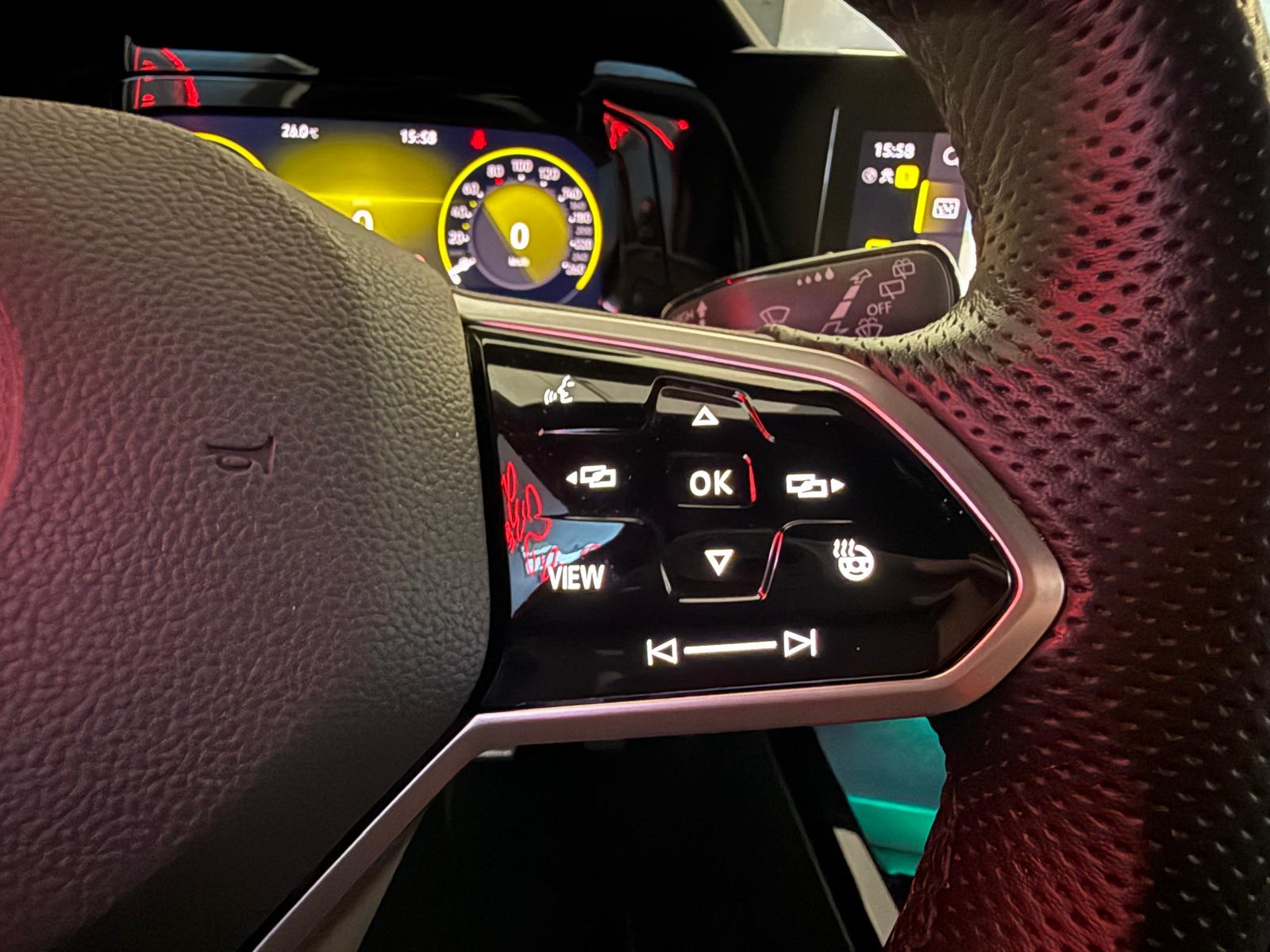 VW Golf 1.5 eTSI R-Line DSG *Matrix LED *Harman Kardon-image-18