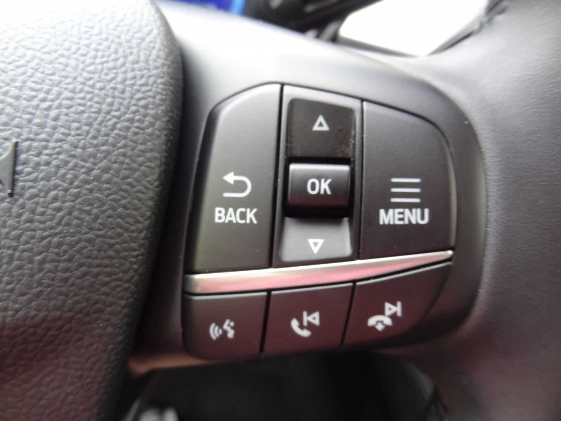 FORD Kuga 2.5 FHEV Titanium X 4WD-image-15
