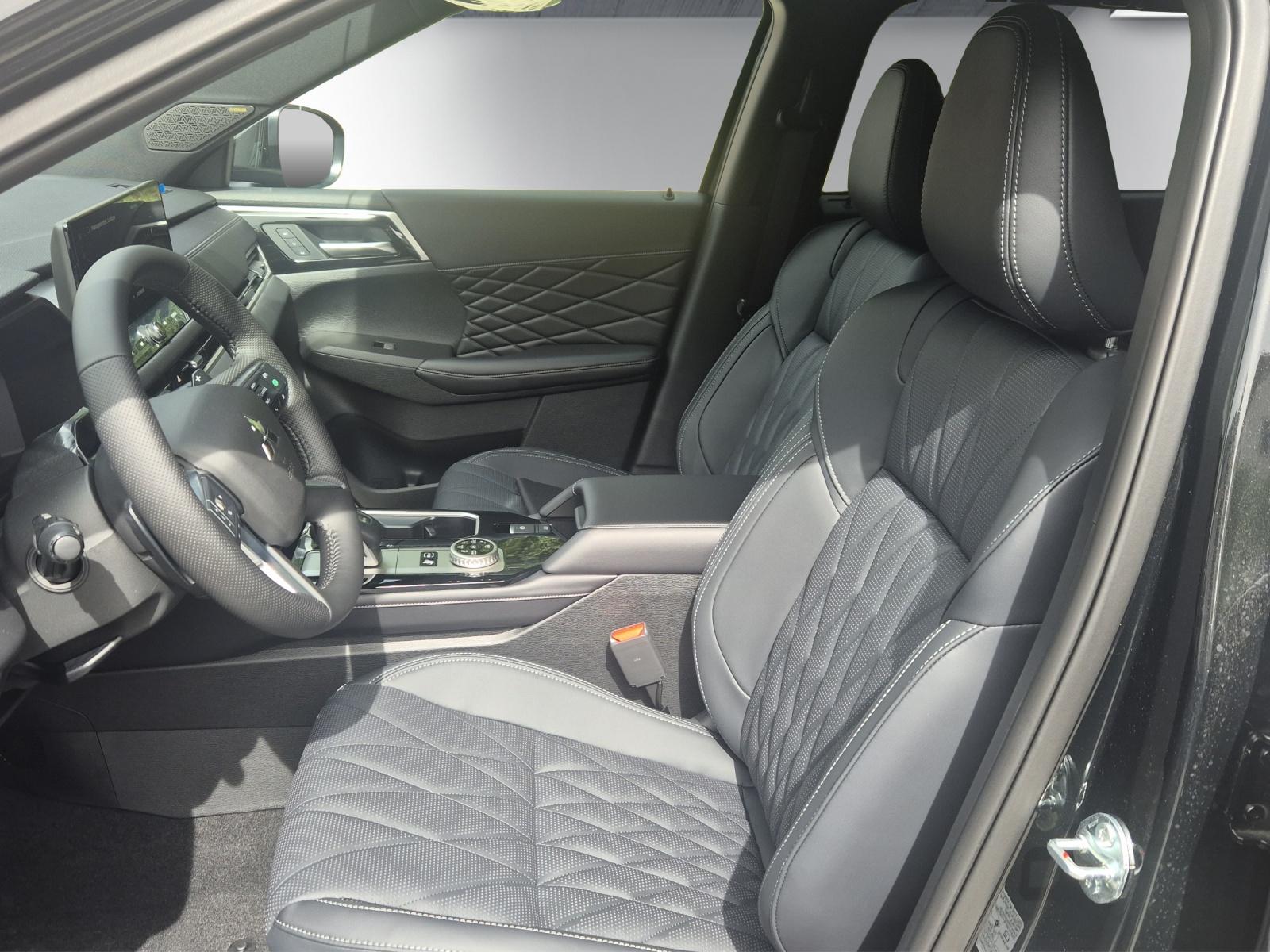 MITSUBISHI Outlander 2.4 PHEV Sport 4x4-image-5