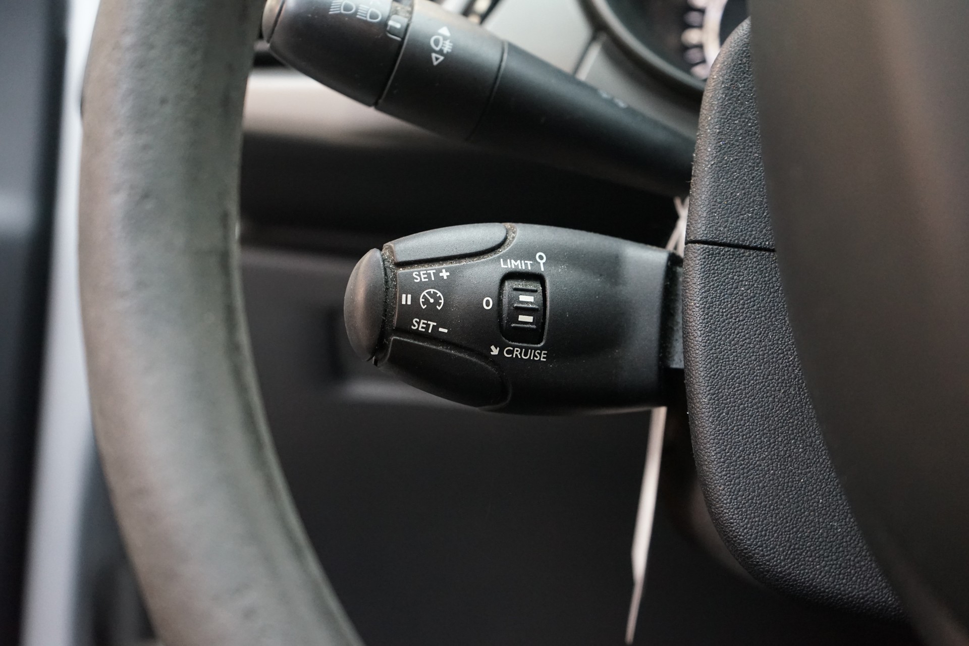 CITROEN C3 1.2i Sélection-image-10