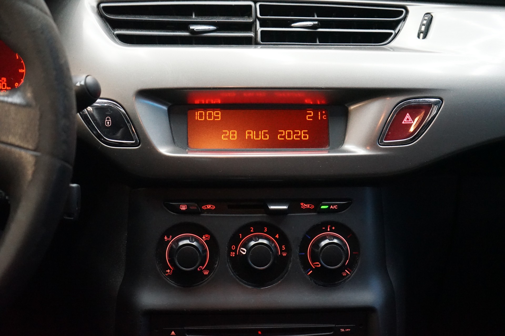 CITROEN C3 1.2i Sélection-image-9
