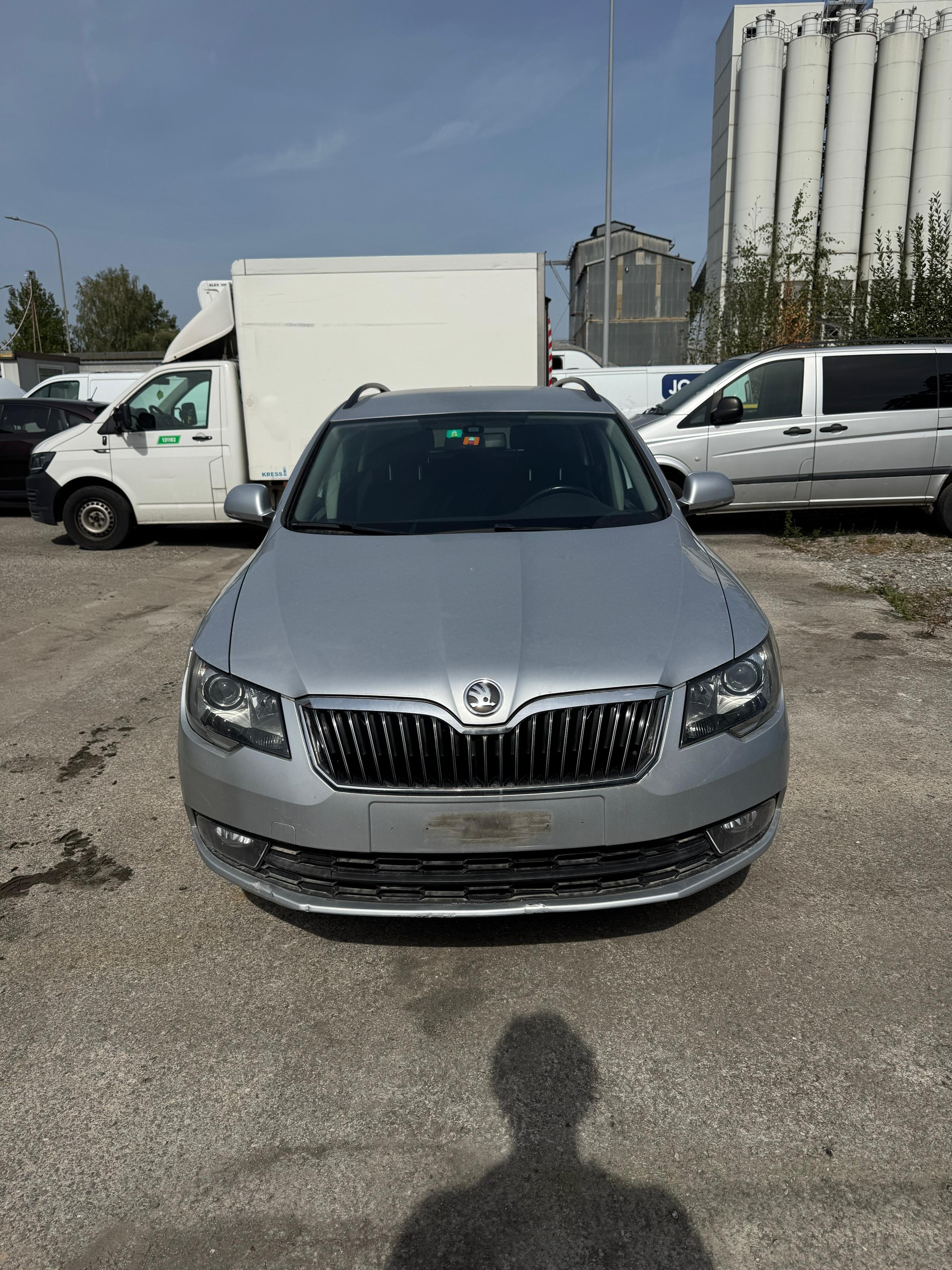 SKODA Superb 2.0 TDi Ambition DSG-image-0