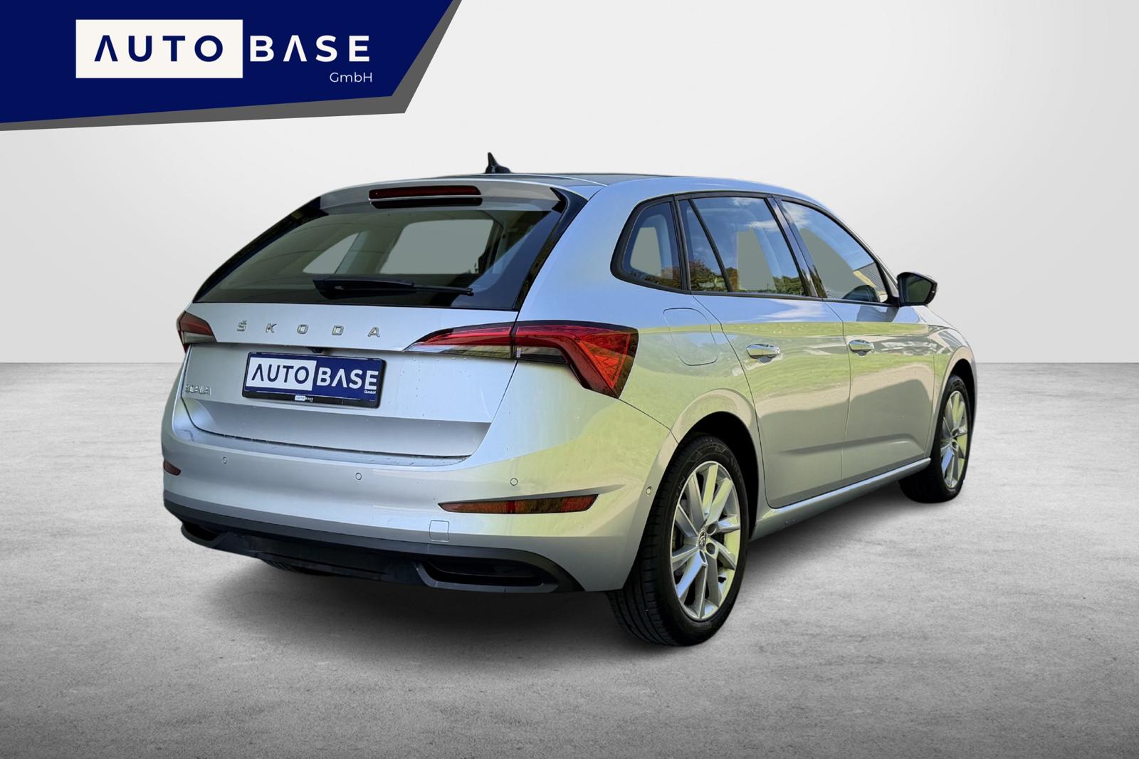 SKODA Scala 1.5 TSI ACT Ambition DSG-image-4