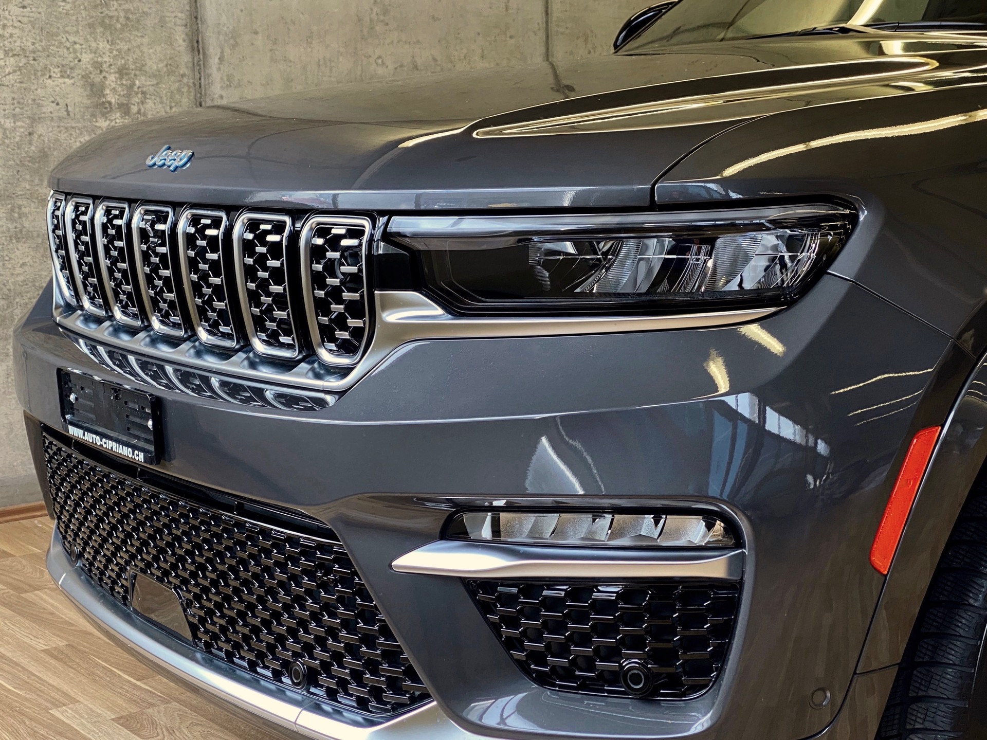 JEEP Grand Cherokee 2.0 *Plug-in-Hybrid*Summit*Swiss*Reserve*4xe*-image-25