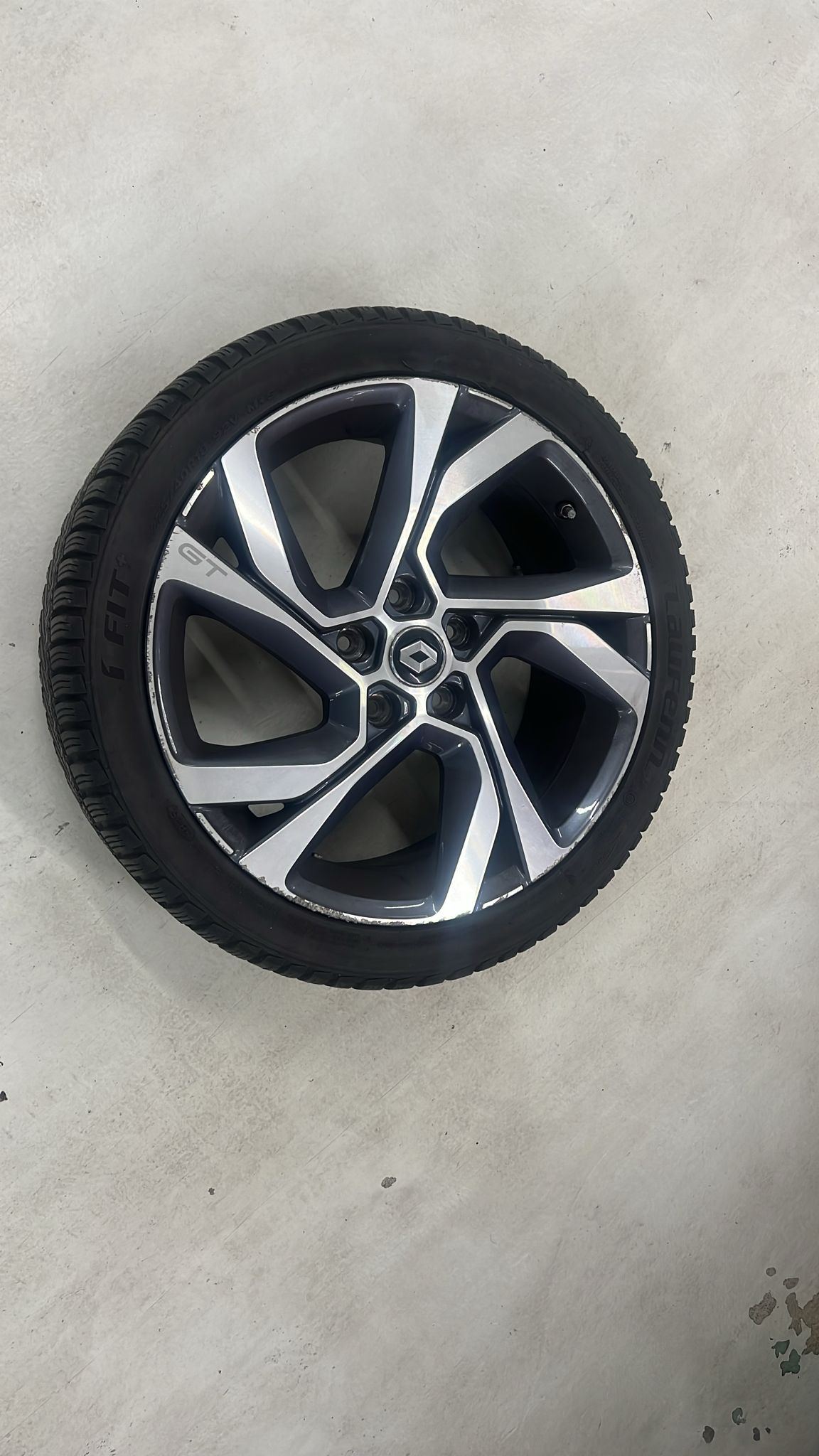 RENAULT Mégane Grandtour 1.6 16V Turbo GT Limited EDC-image-16