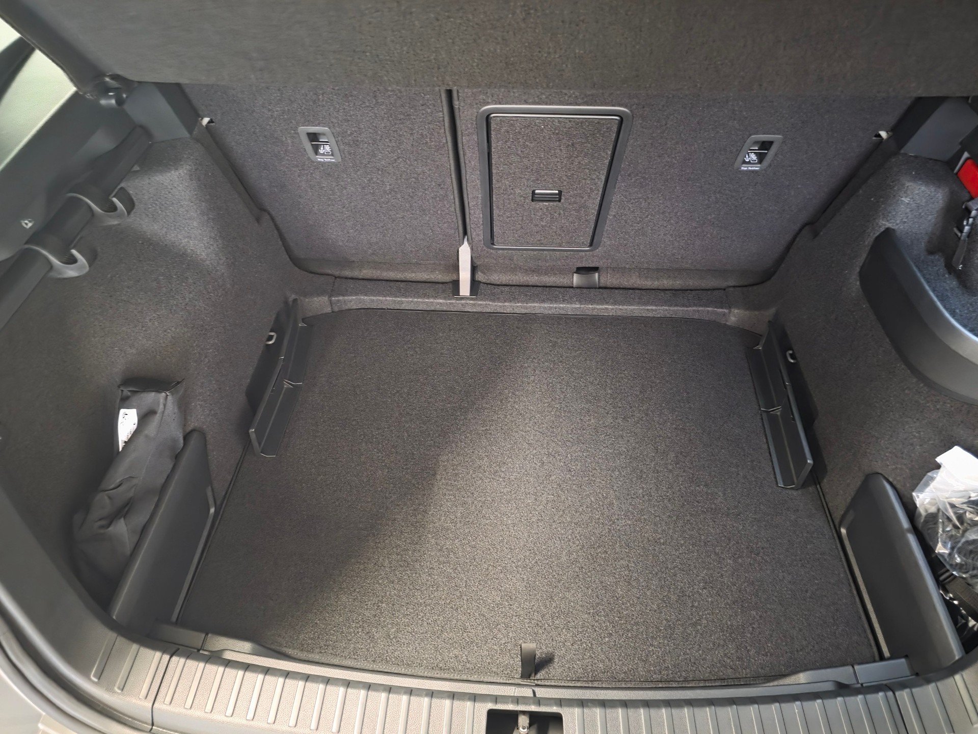 SKODA Karoq 2.0 TSI SportLine 4x4 DSG-image-6