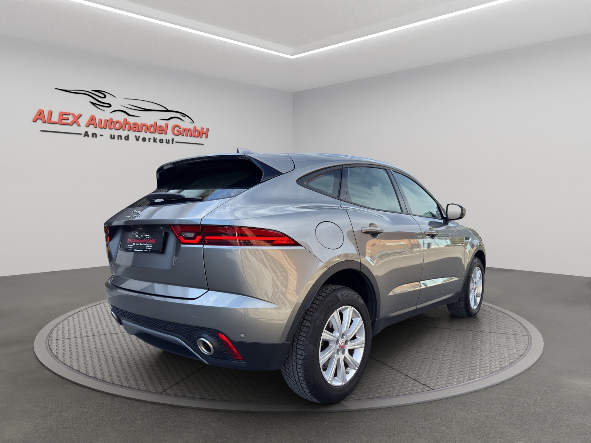 JAGUAR E-Pace 2.0 P250 R-Dynamic S AWD Automatik-image-6