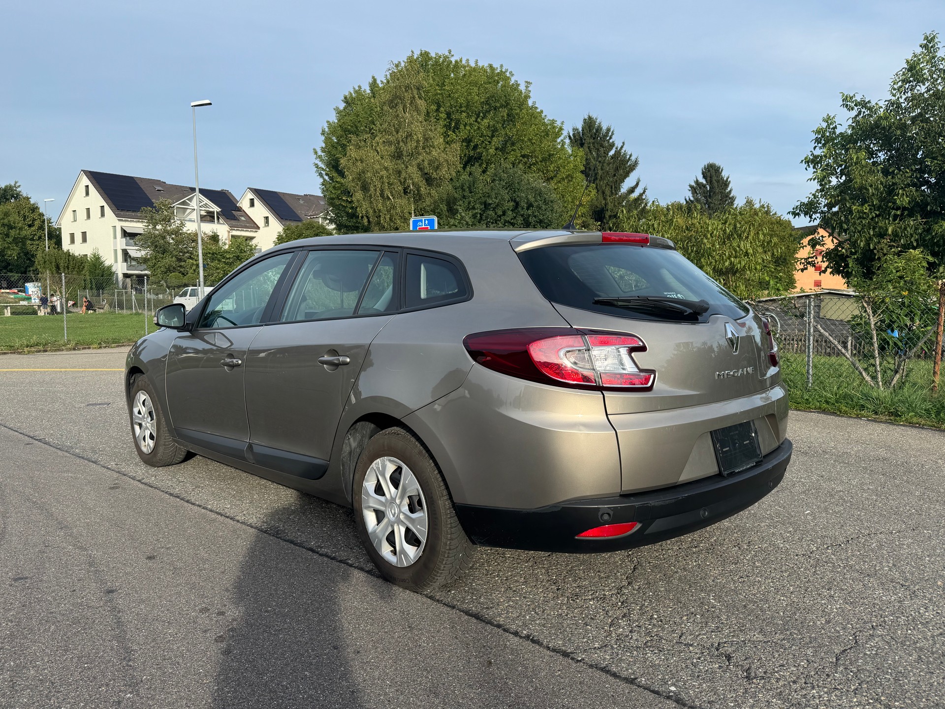 RENAULT Mégane Grandtour 1.6 16V Expression-image-4