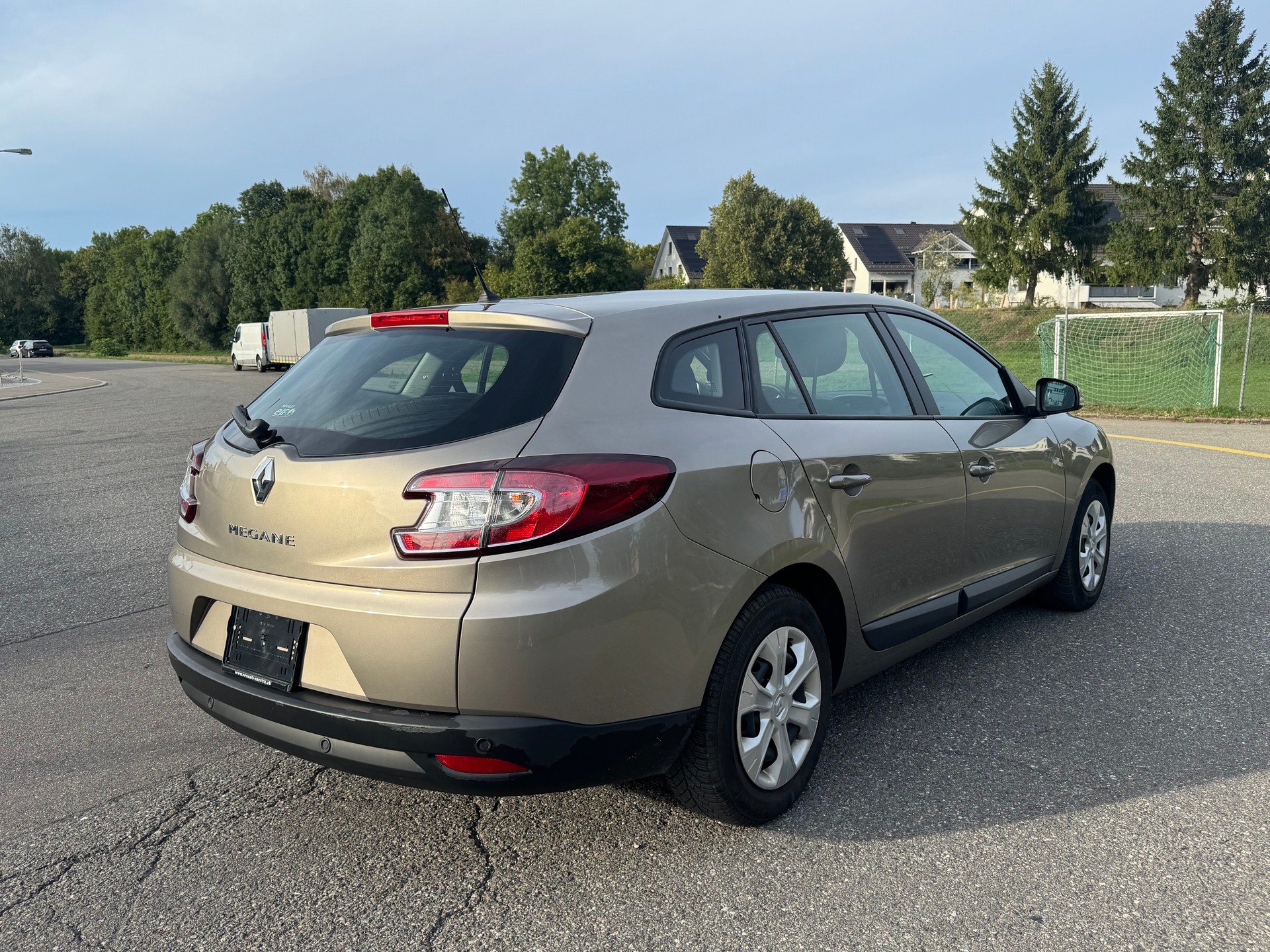 RENAULT Mégane Grandtour 1.6 16V Expression-image-7