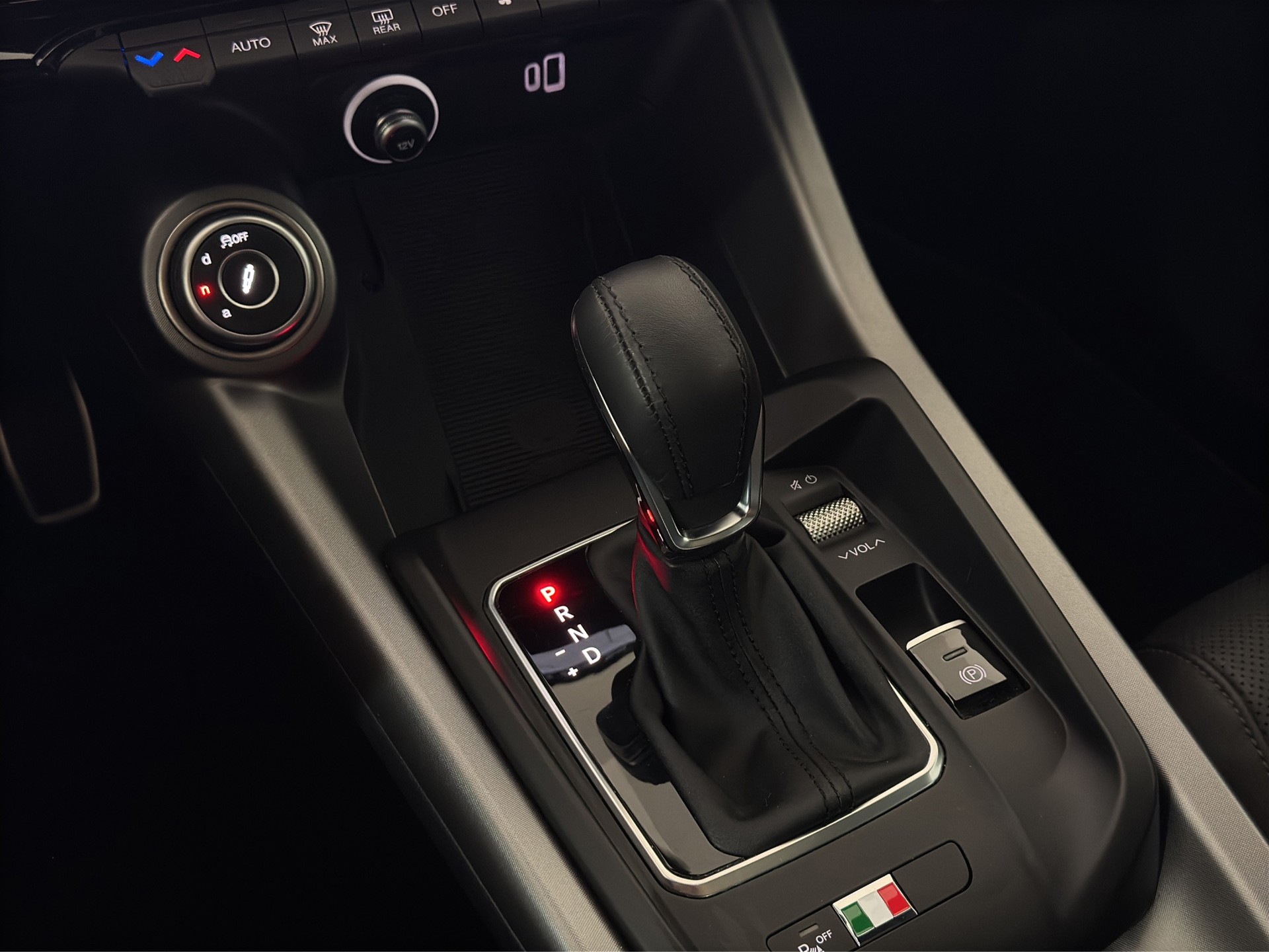 ALFA ROMEO Tonale 1.5 48V Hybrid Veloce Pack Premium Sky-image-16