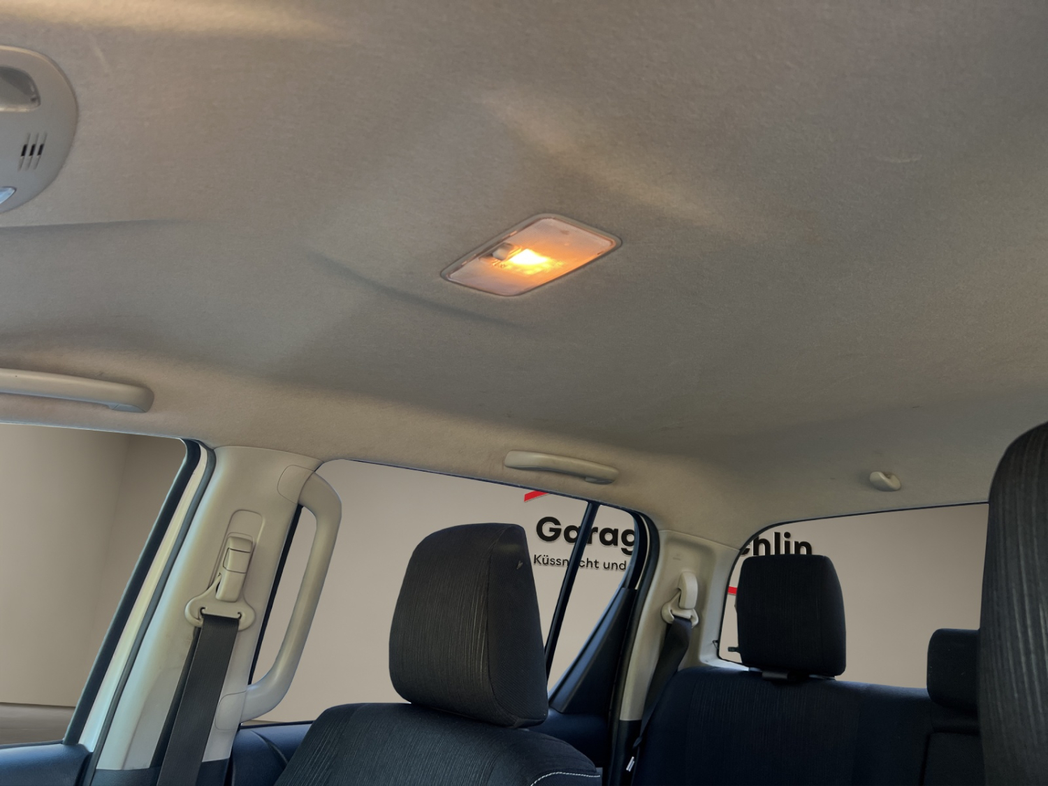TOYOTA Hilux Double Cab.-Pick-up 2.4 D-4D 150 Sol-image-10