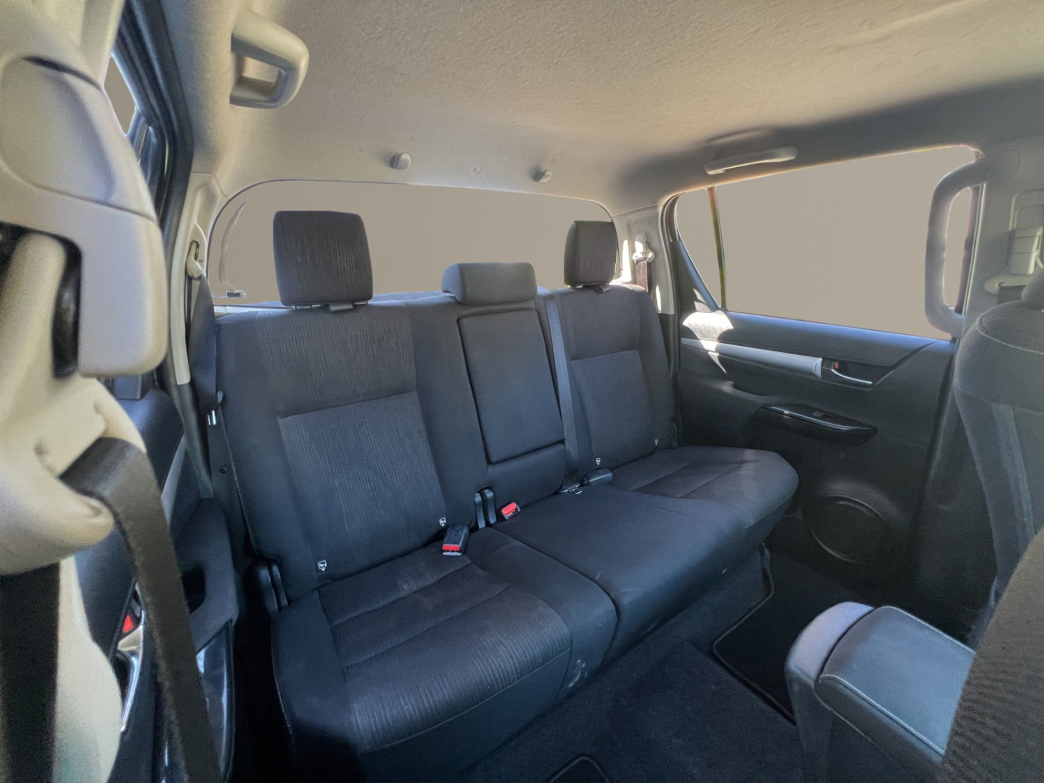 TOYOTA Hilux Double Cab.-Pick-up 2.4 D-4D 150 Sol-image-21