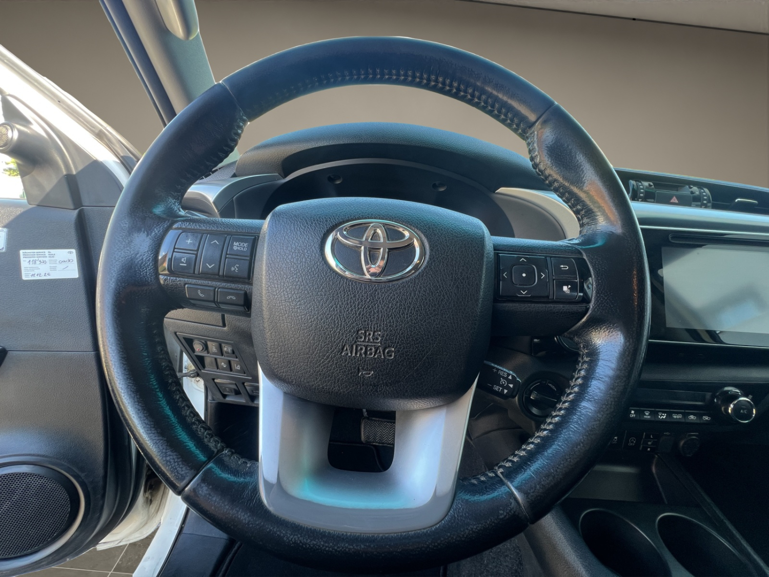TOYOTA Hilux Double Cab.-Pick-up 2.4 D-4D 150 Sol-image-12