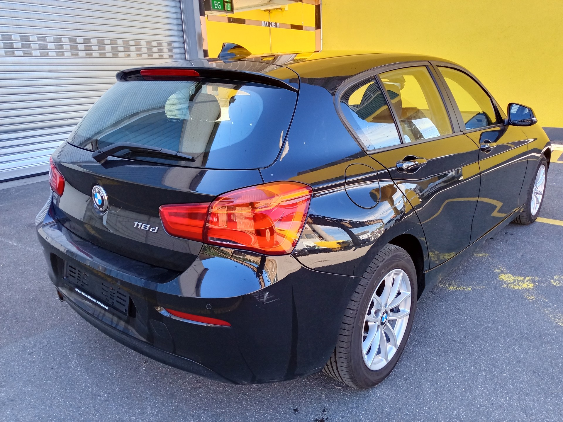 BMW 118d Urban Line Steptronic-image-5