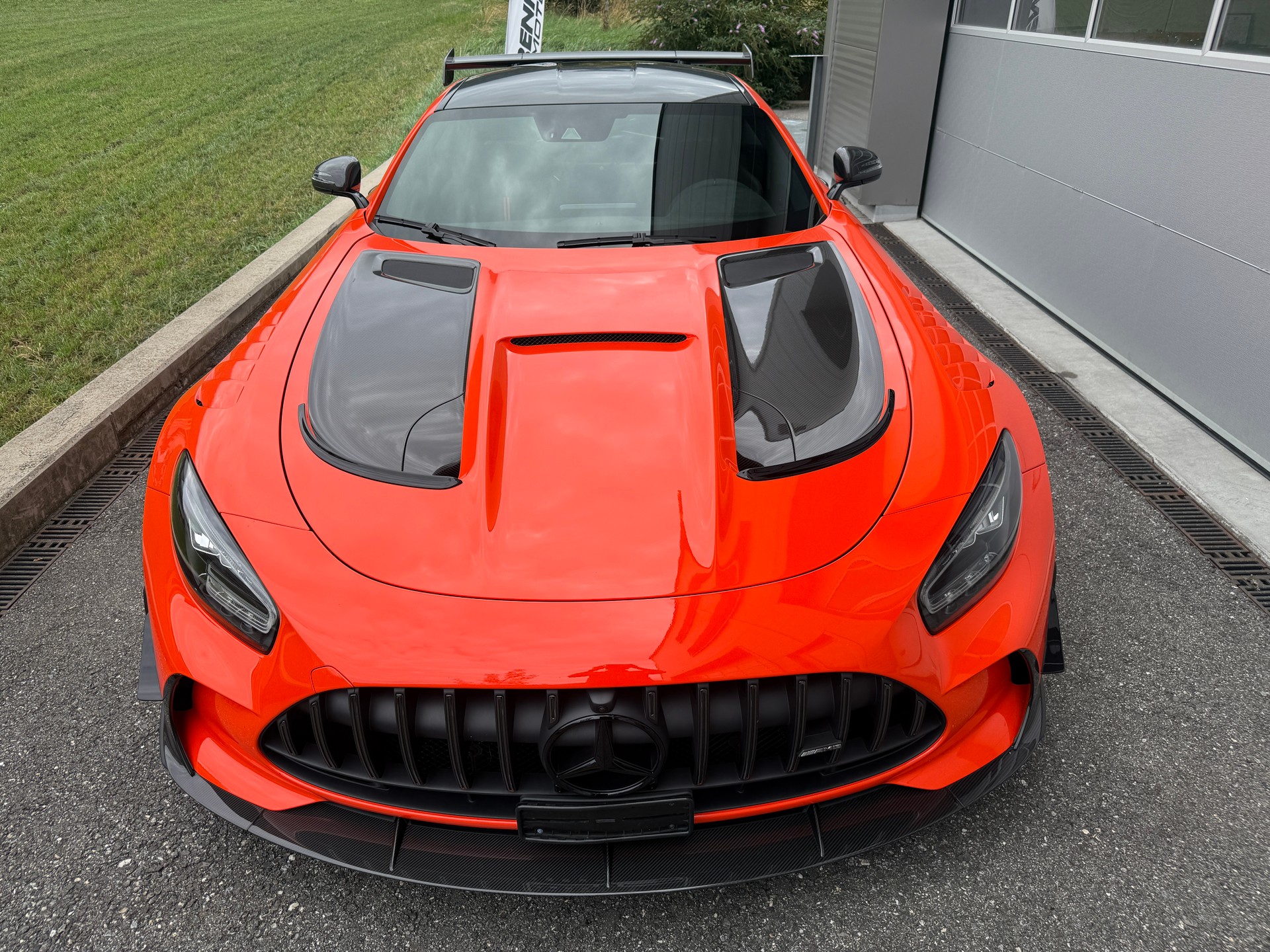 MERCEDES-BENZ AMG GT Black Series-image-2