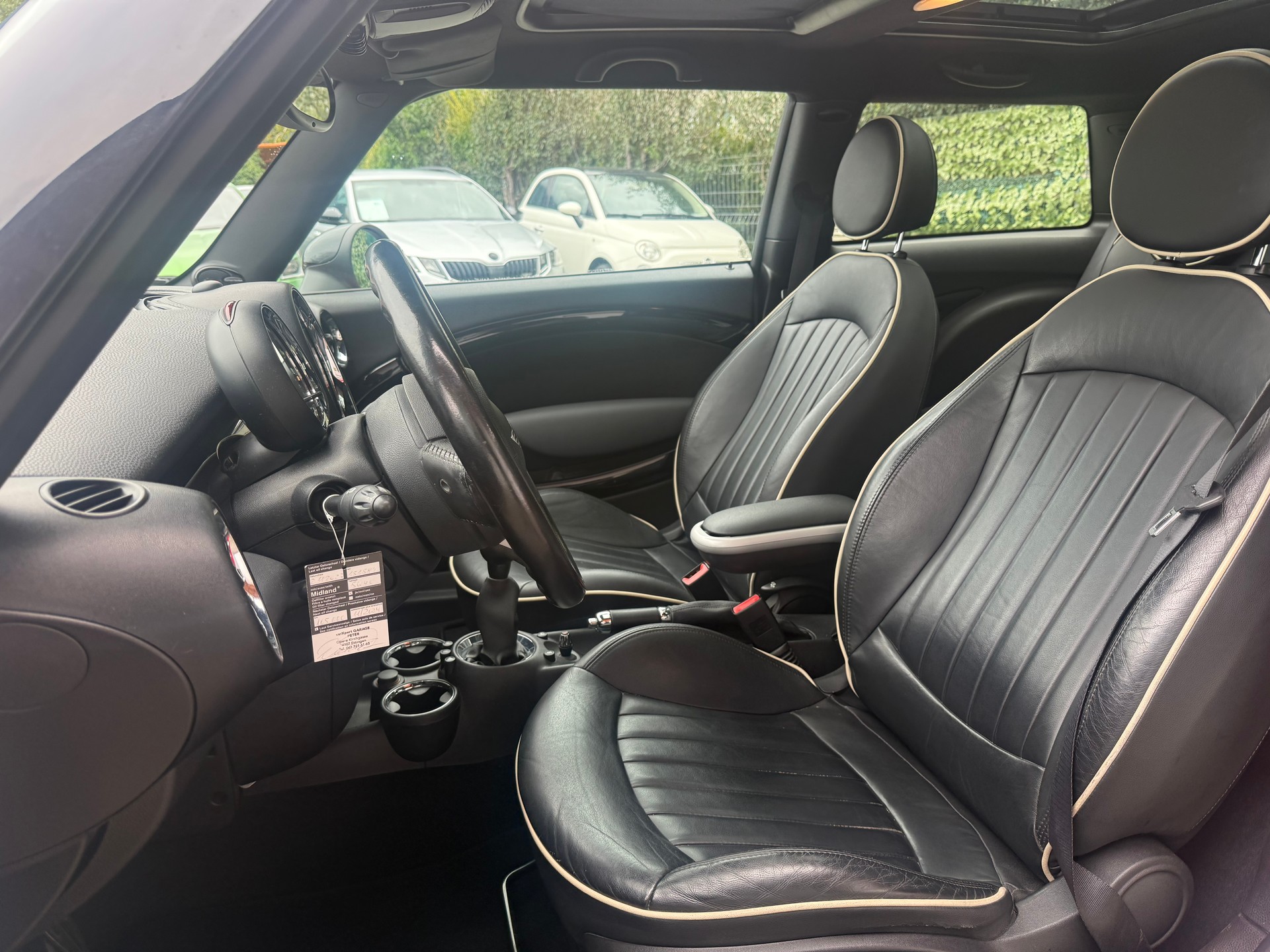 MINI Cooper John Cooper Works-image-16