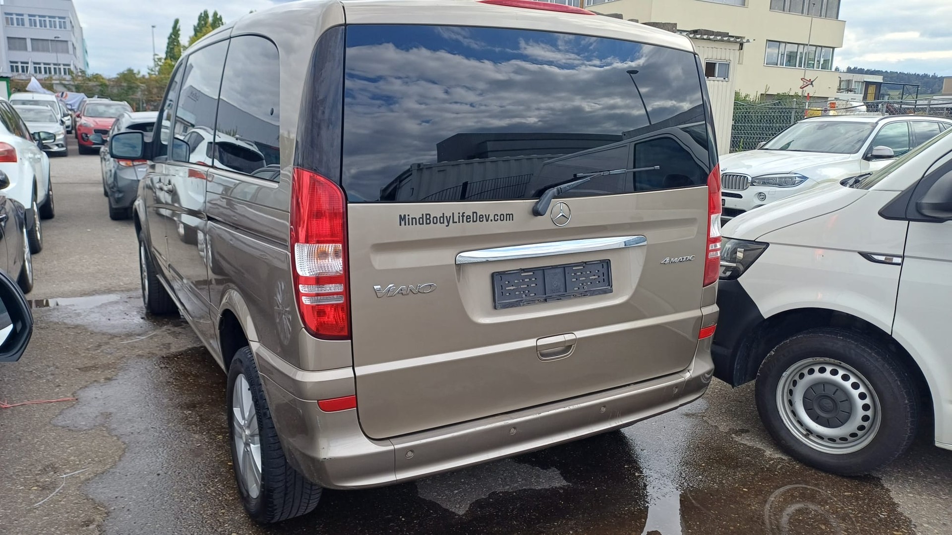 MERCEDES-BENZ Viano 2.2 CDI Blue Eff. Trend Ed. 4Matic A-image-3