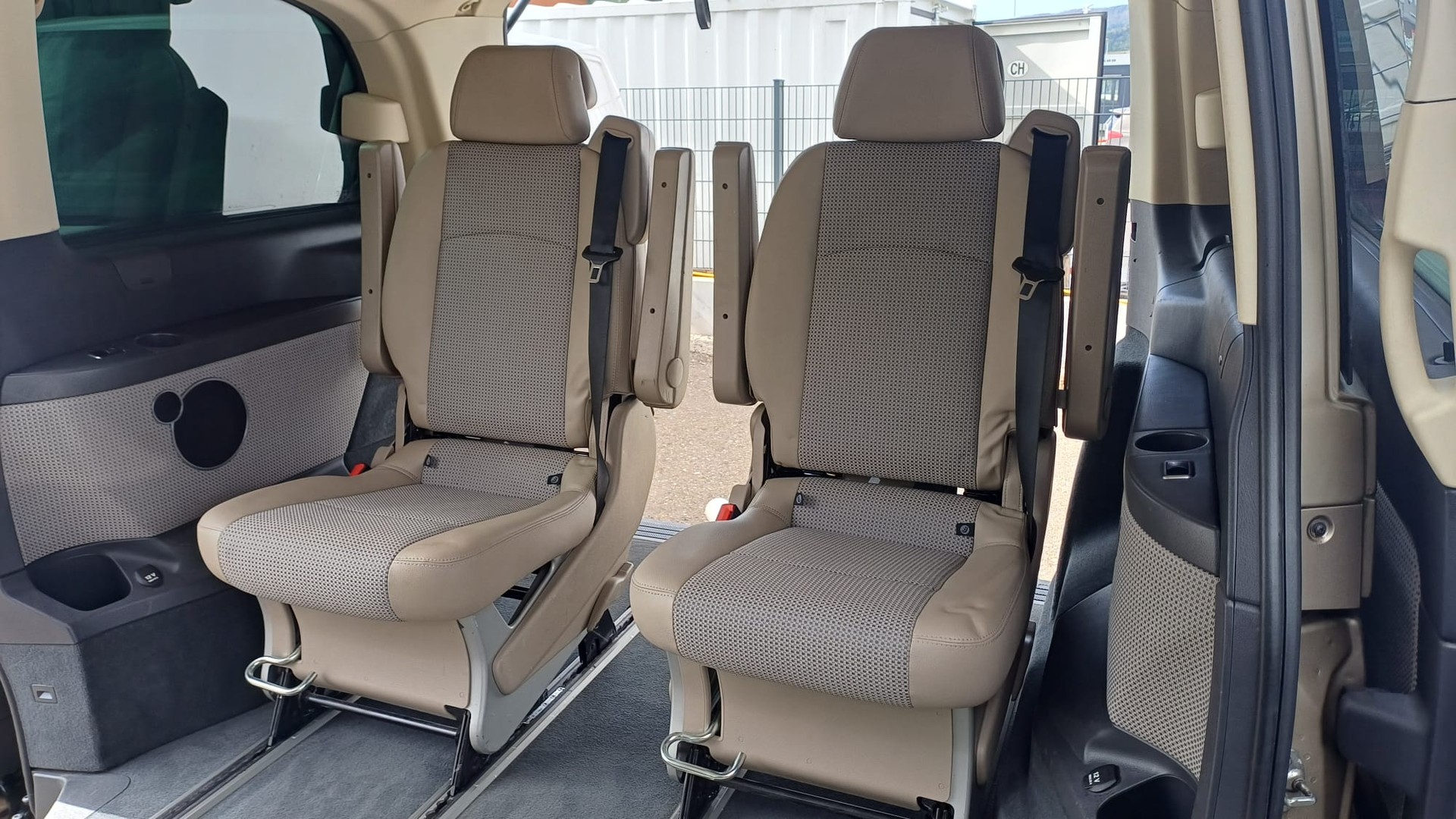 MERCEDES-BENZ Viano 2.2 CDI Blue Eff. Trend Ed. 4Matic A-image-15