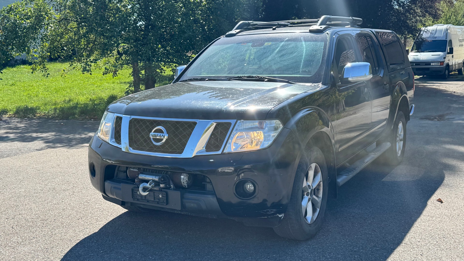 NISSAN Navara Double Cab LE 2.5 dCi 4WD Automat-image-0