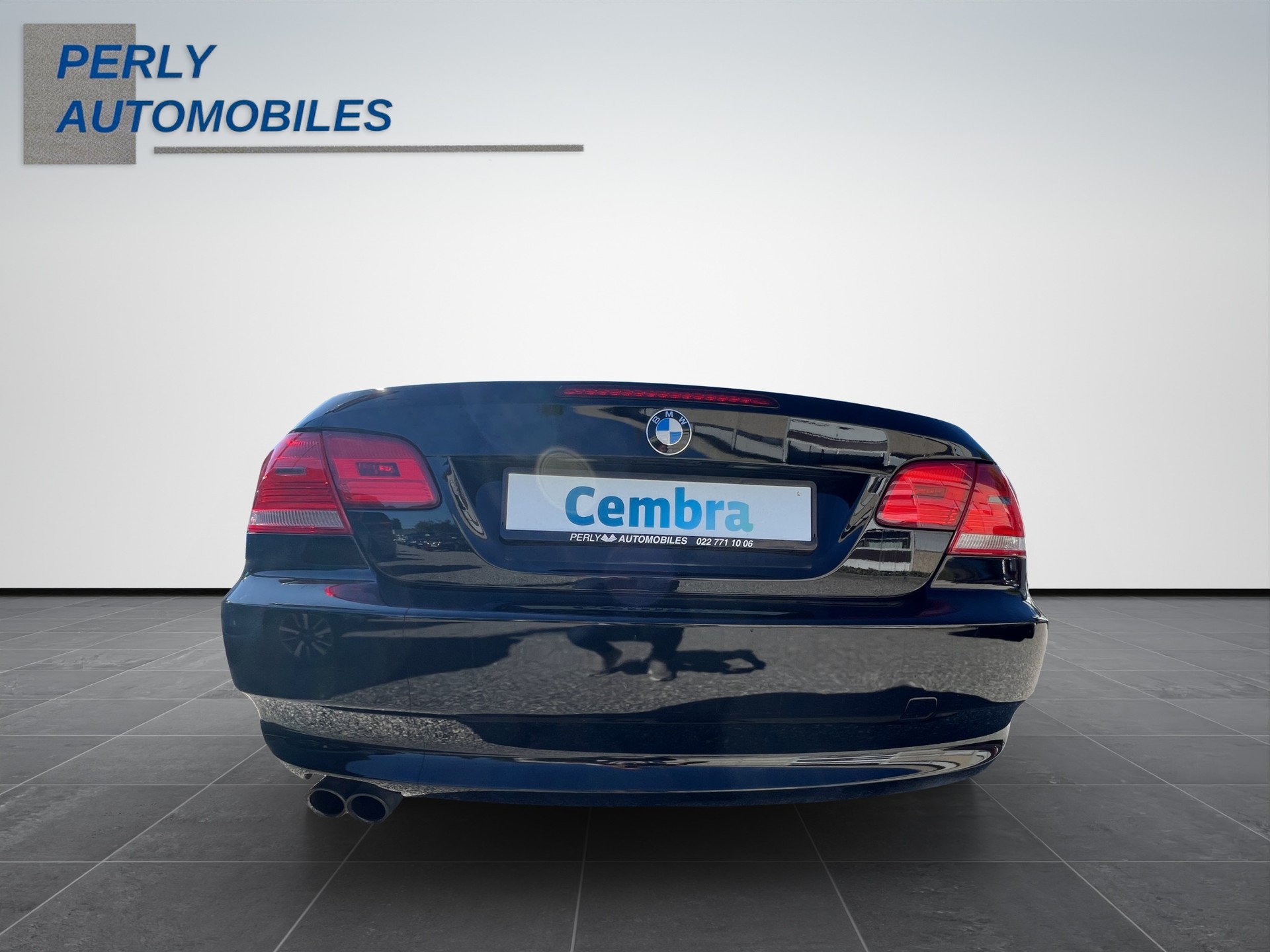 BMW 325i Cabriolet-image-3