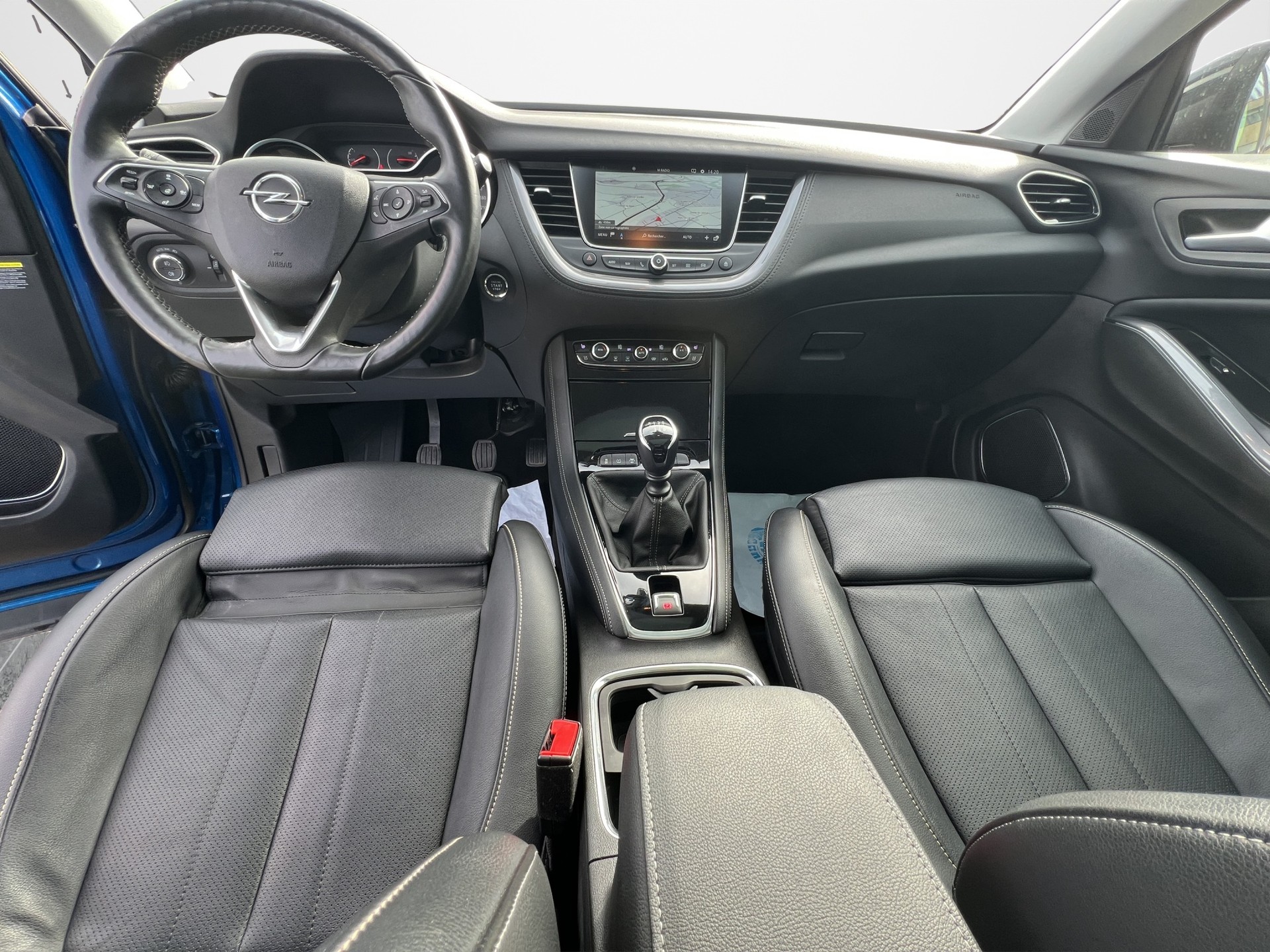 OPEL Grandland X 1.2i TP Ultimate-image-13