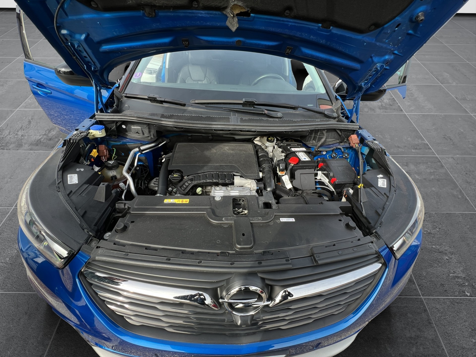 OPEL Grandland X 1.2i TP Ultimate-image-17