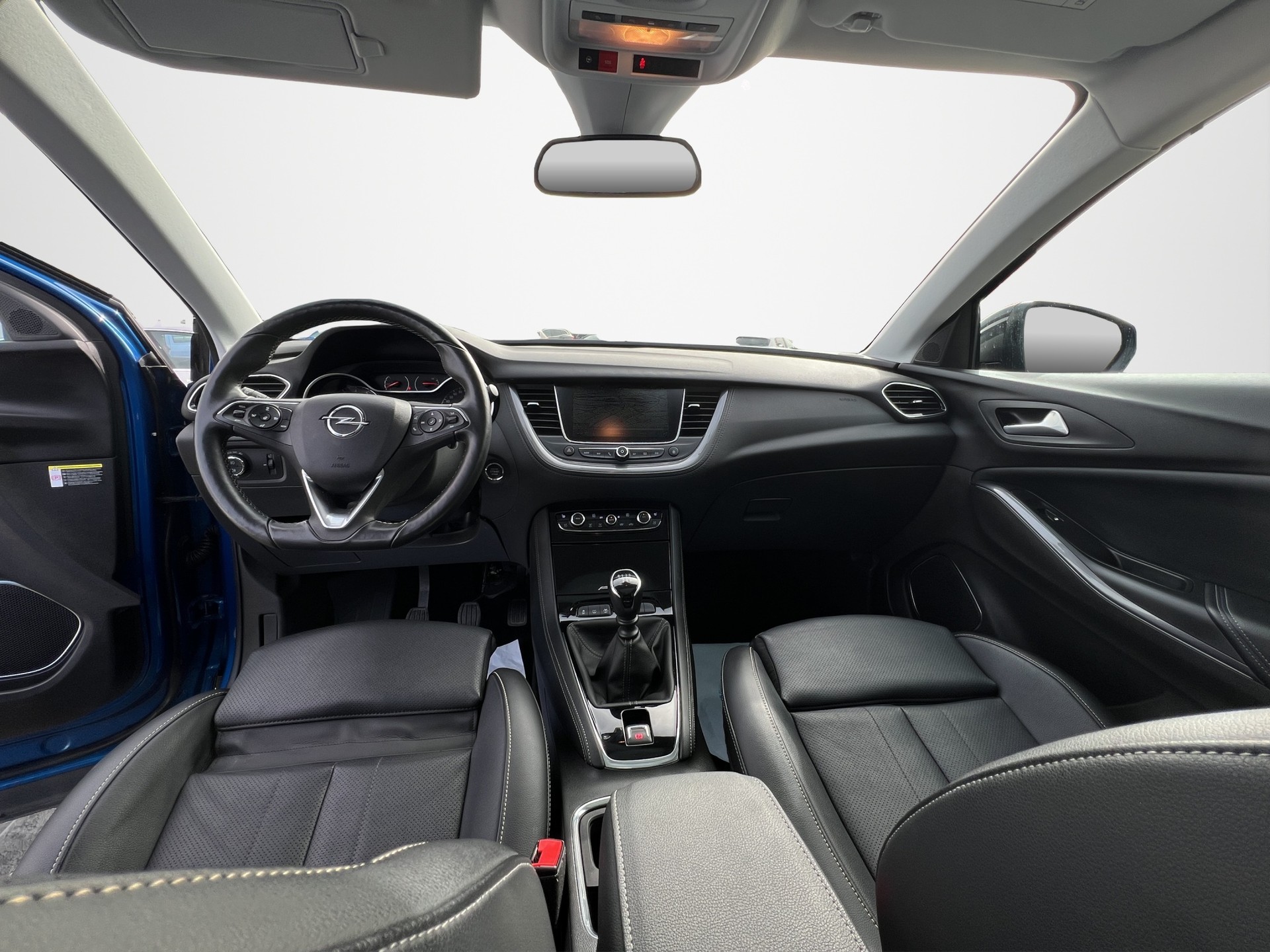 OPEL Grandland X 1.2i TP Ultimate-image-12