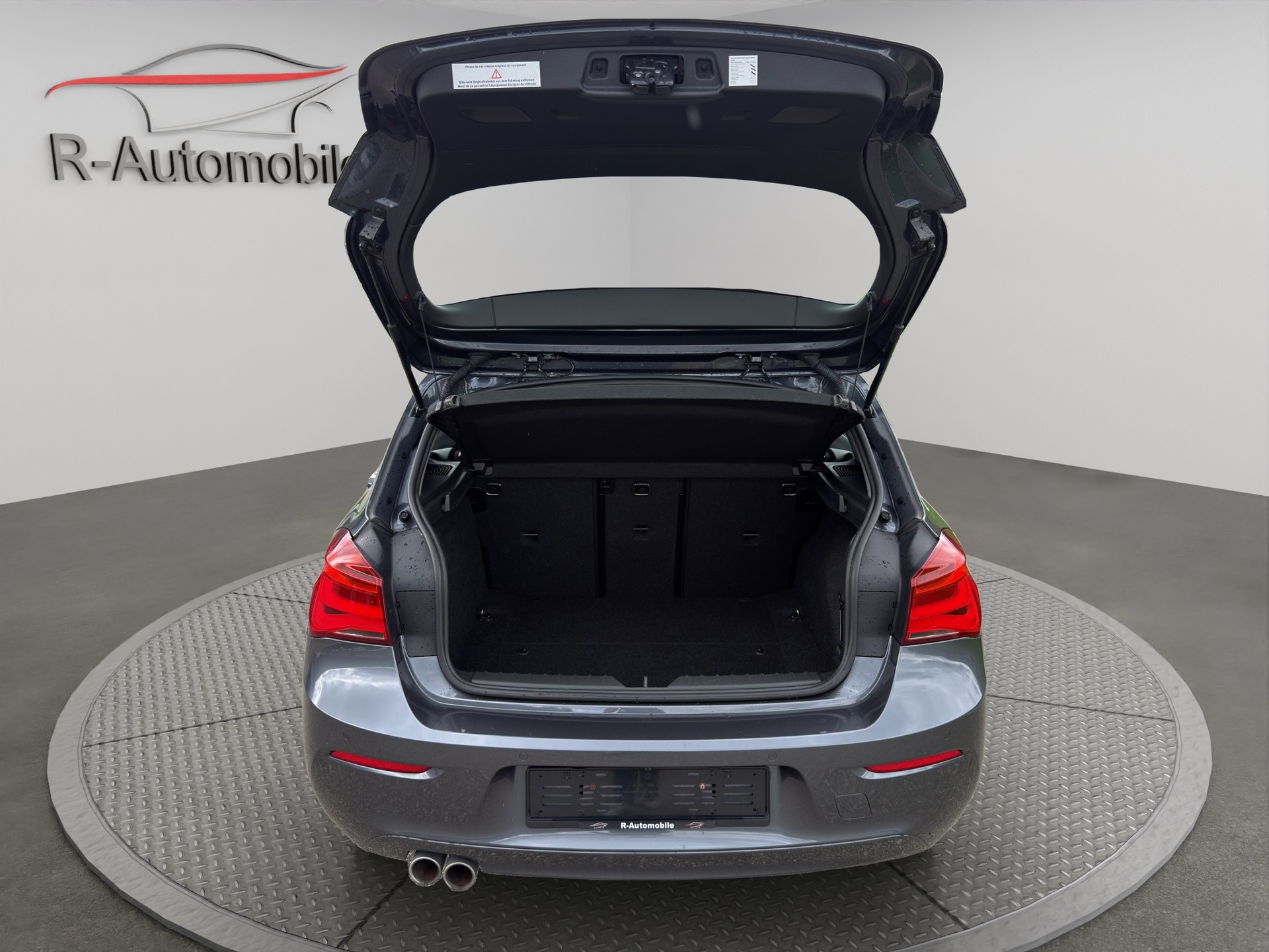 BMW 120d xDrive Steptronic-image-14